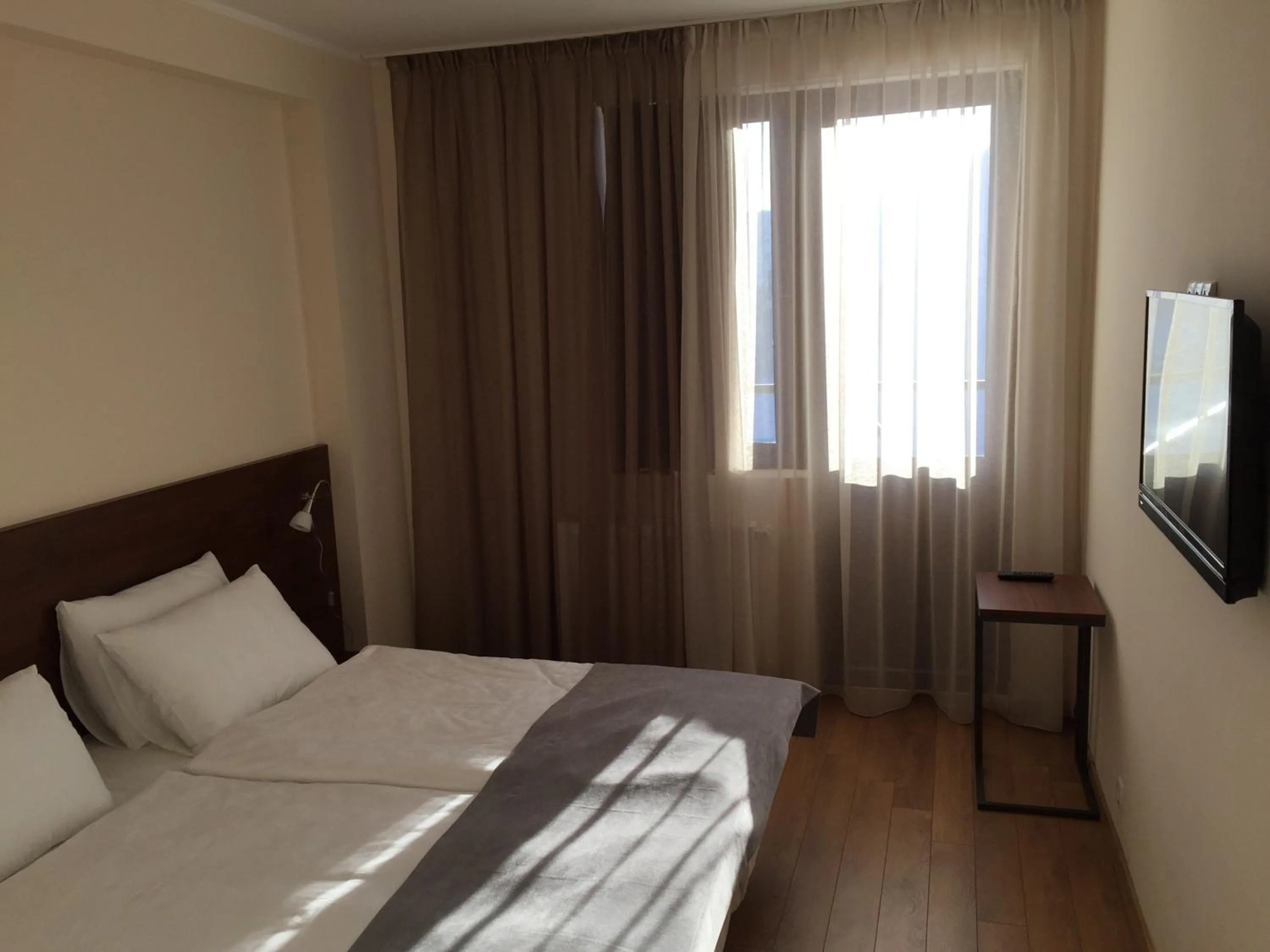 Photo of the whole room, Bed in Monte Hotel