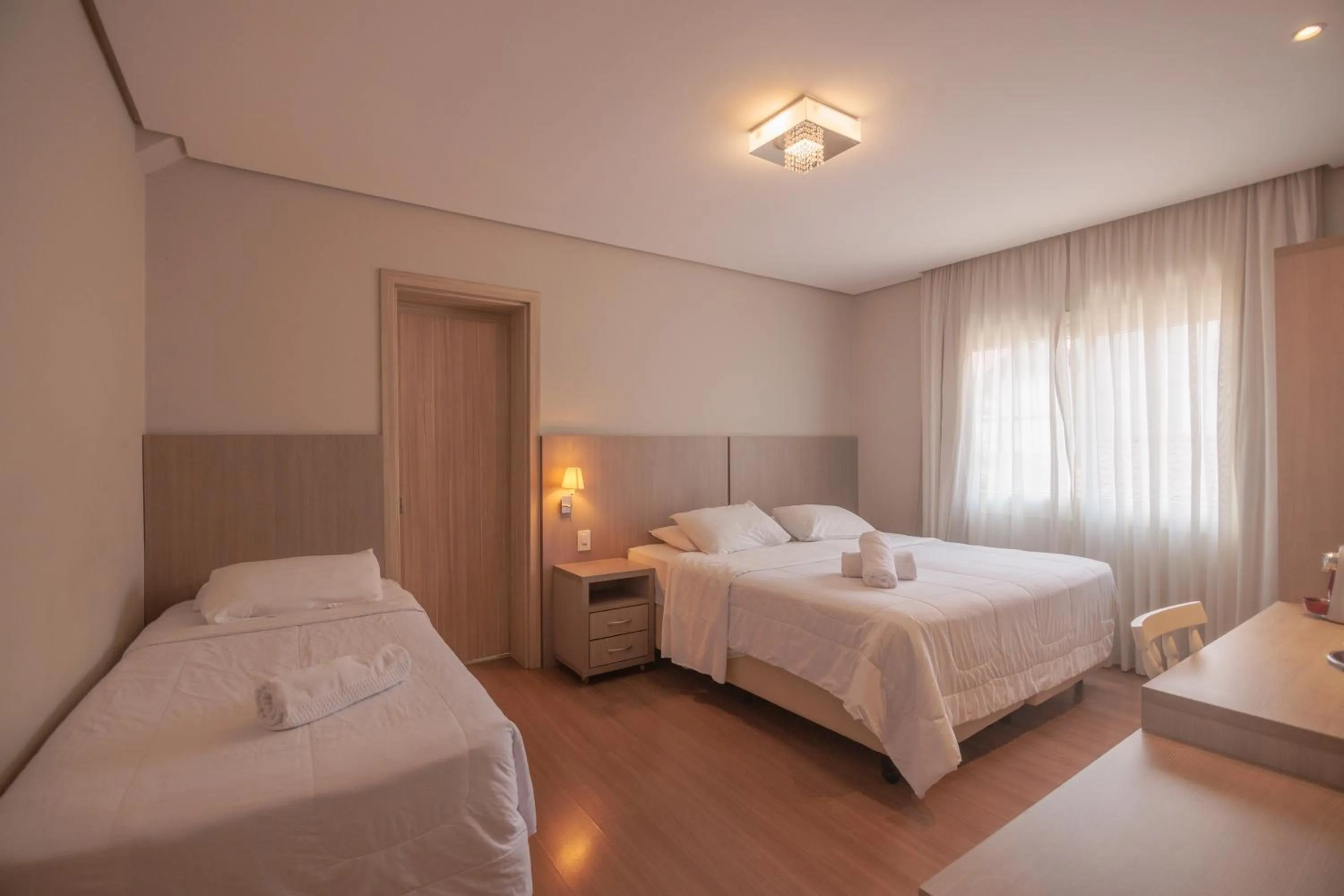 Photo of the whole room, Bed in Pousada Naala Gramado