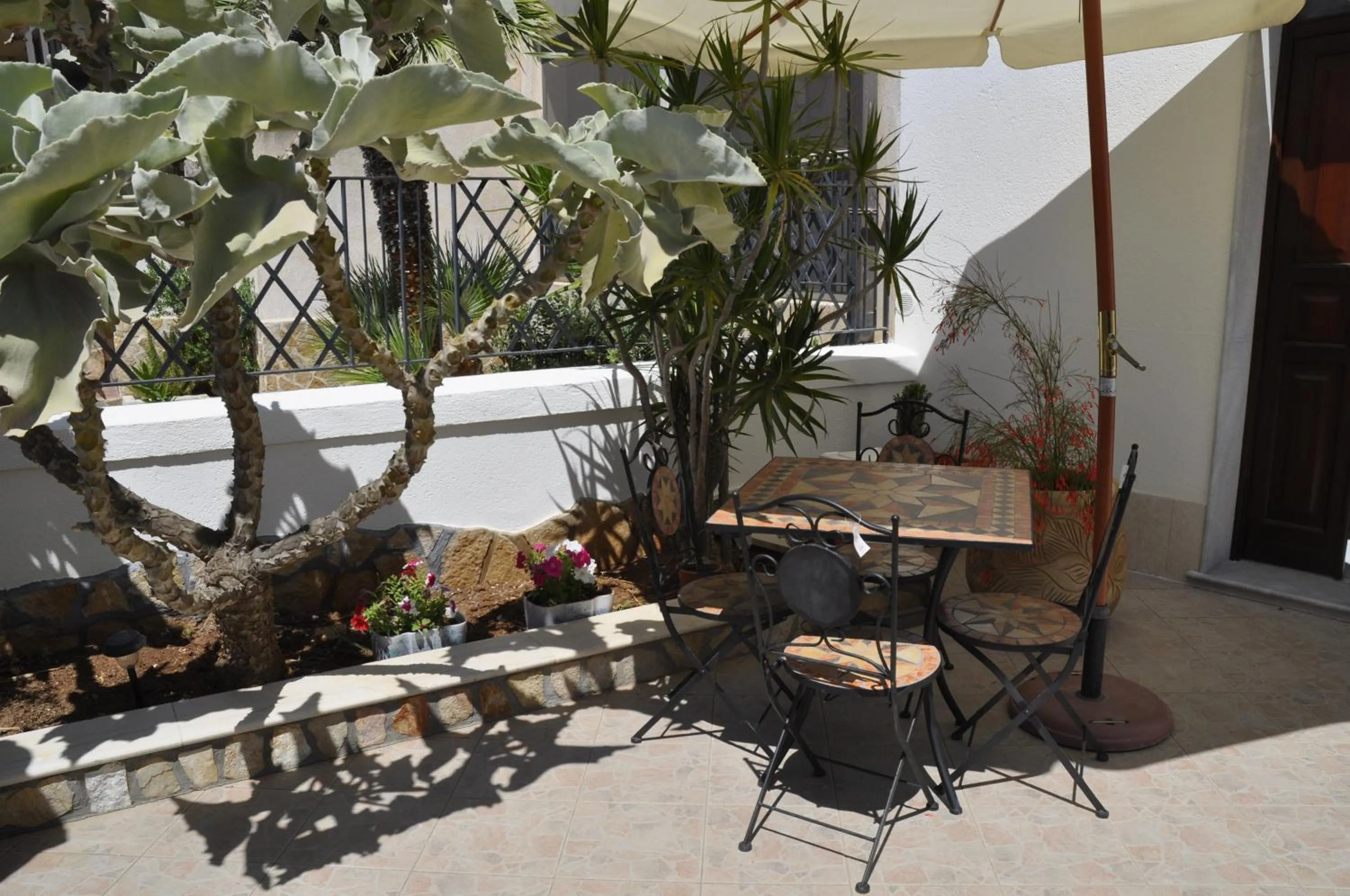 Facade/entrance in El Nur Bed & Breakfast