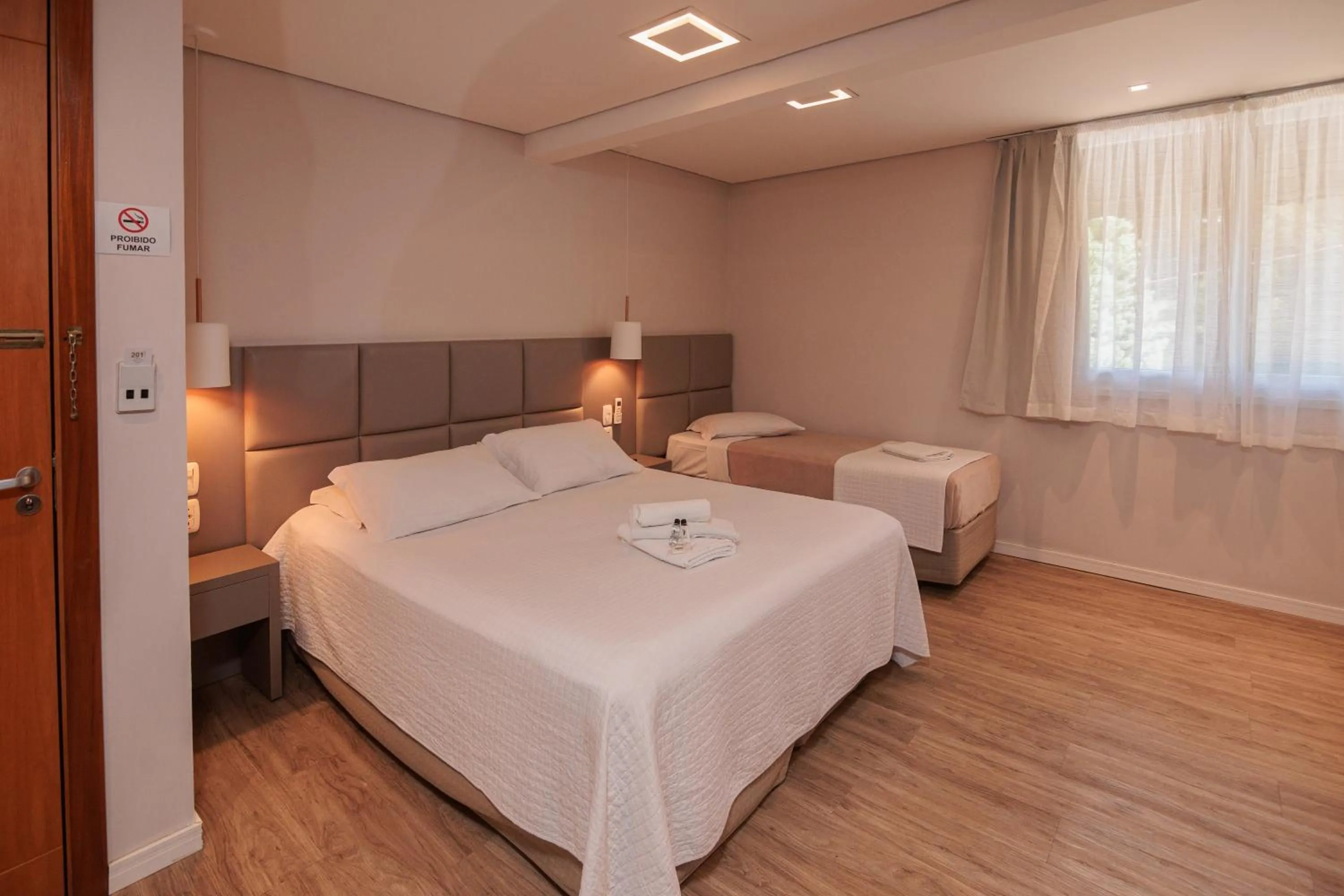 Photo of the whole room, Bed in Pousada Zammá Gramado