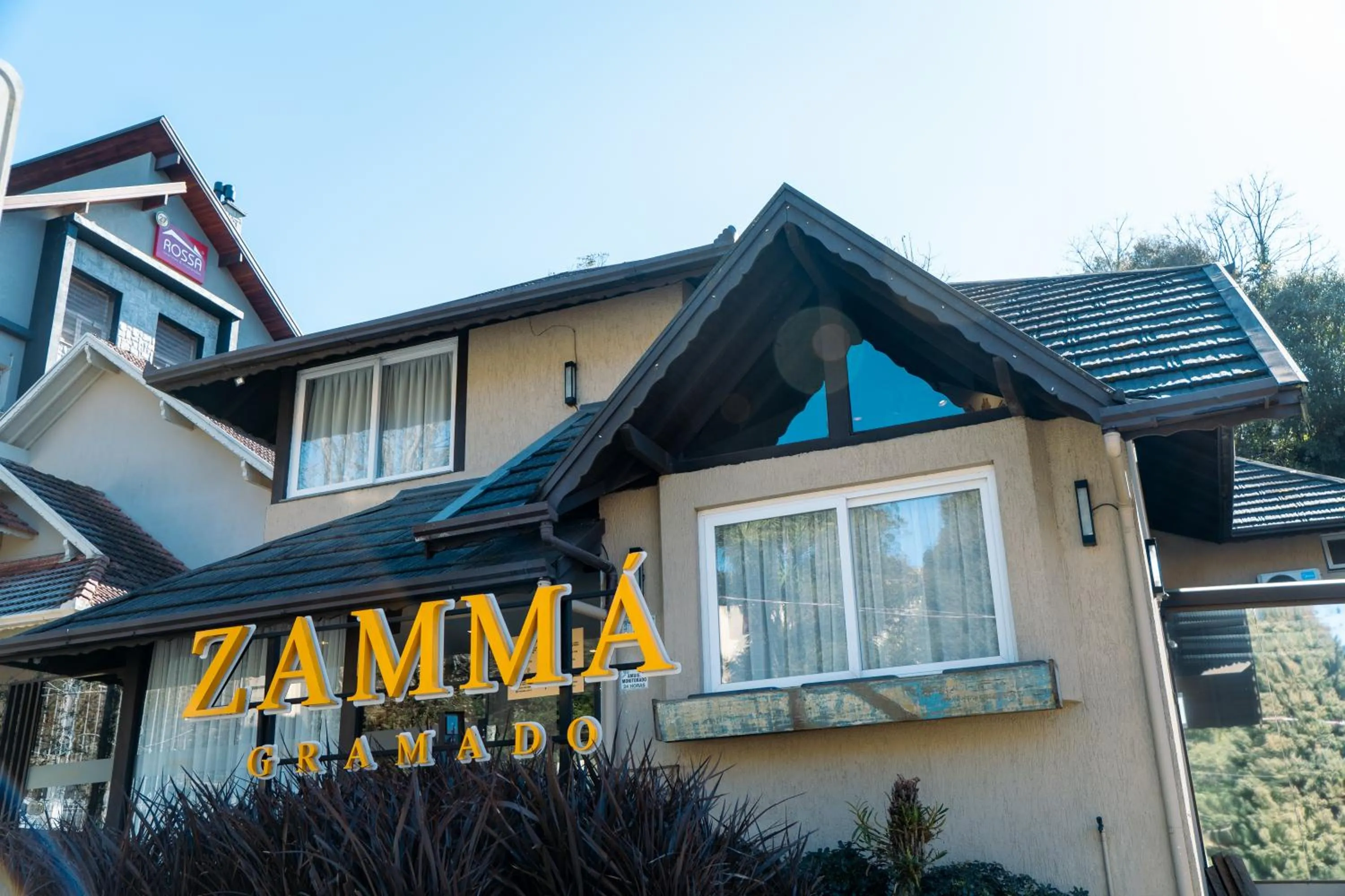 Property building in Pousada Zammá Gramado
