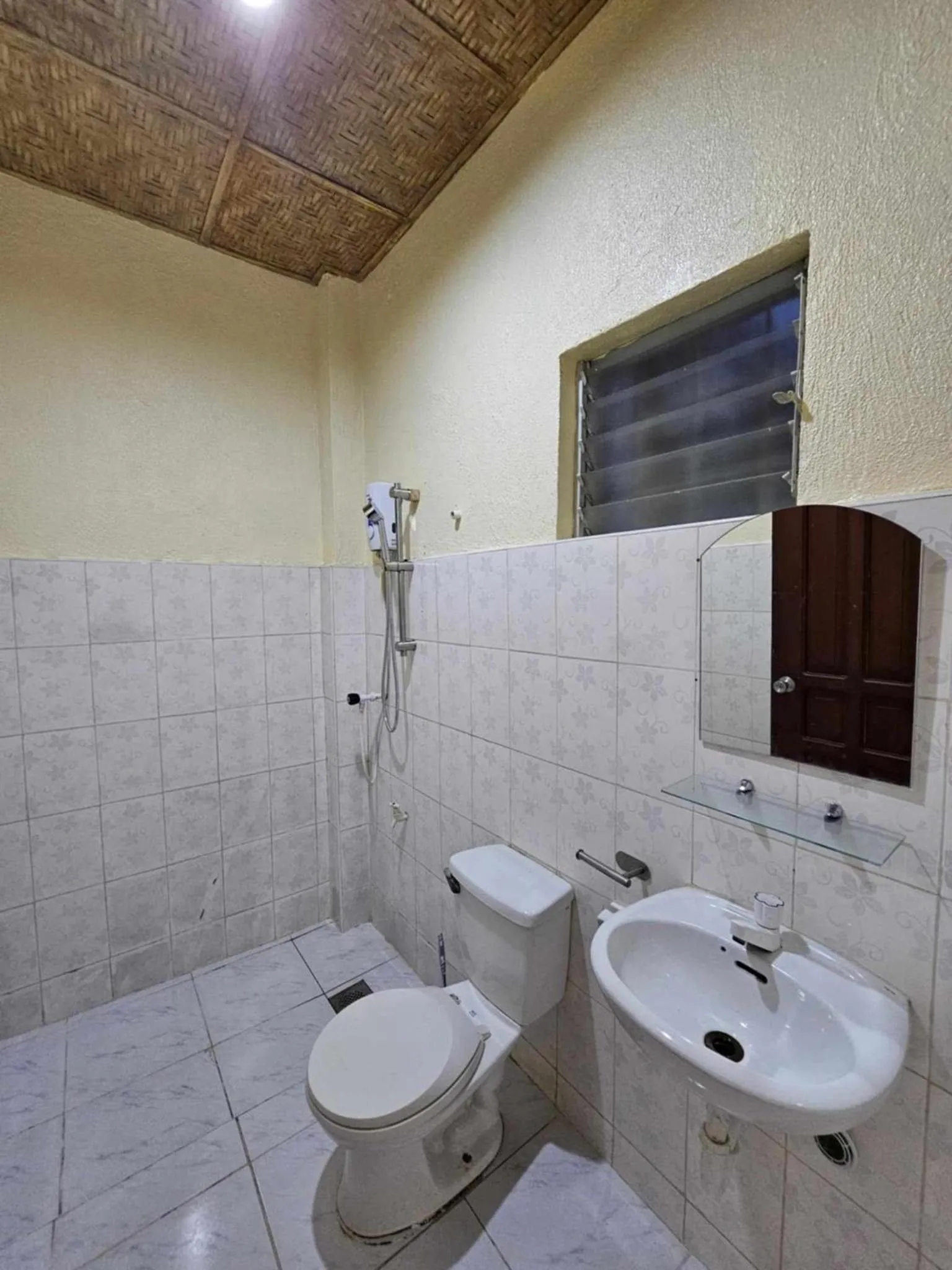 Acacia Sunset Village Inn