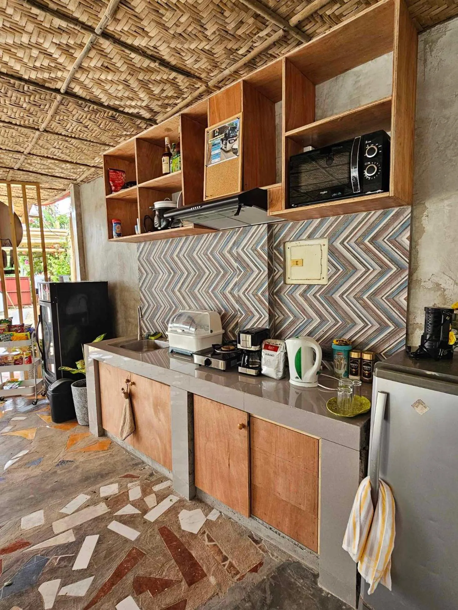 Kitchen or kitchenette in Acacia Sunset Village Inn