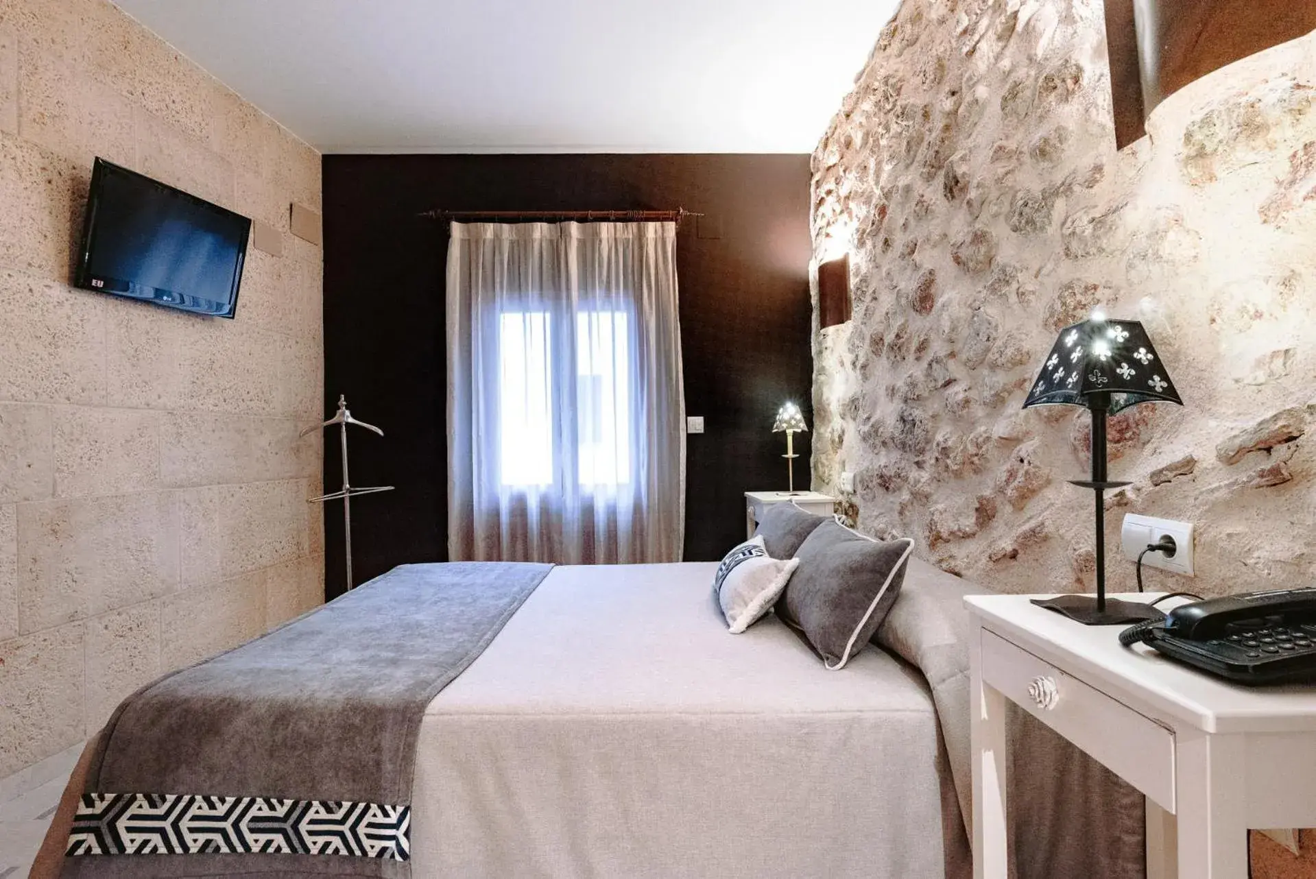 Standard Double Room(Located at Adjacent Building). - single occupancy in Hotel Casa Babel Standard Double Room(Located at Adjacent Building). - single occupancy in Hotel Casa Babel