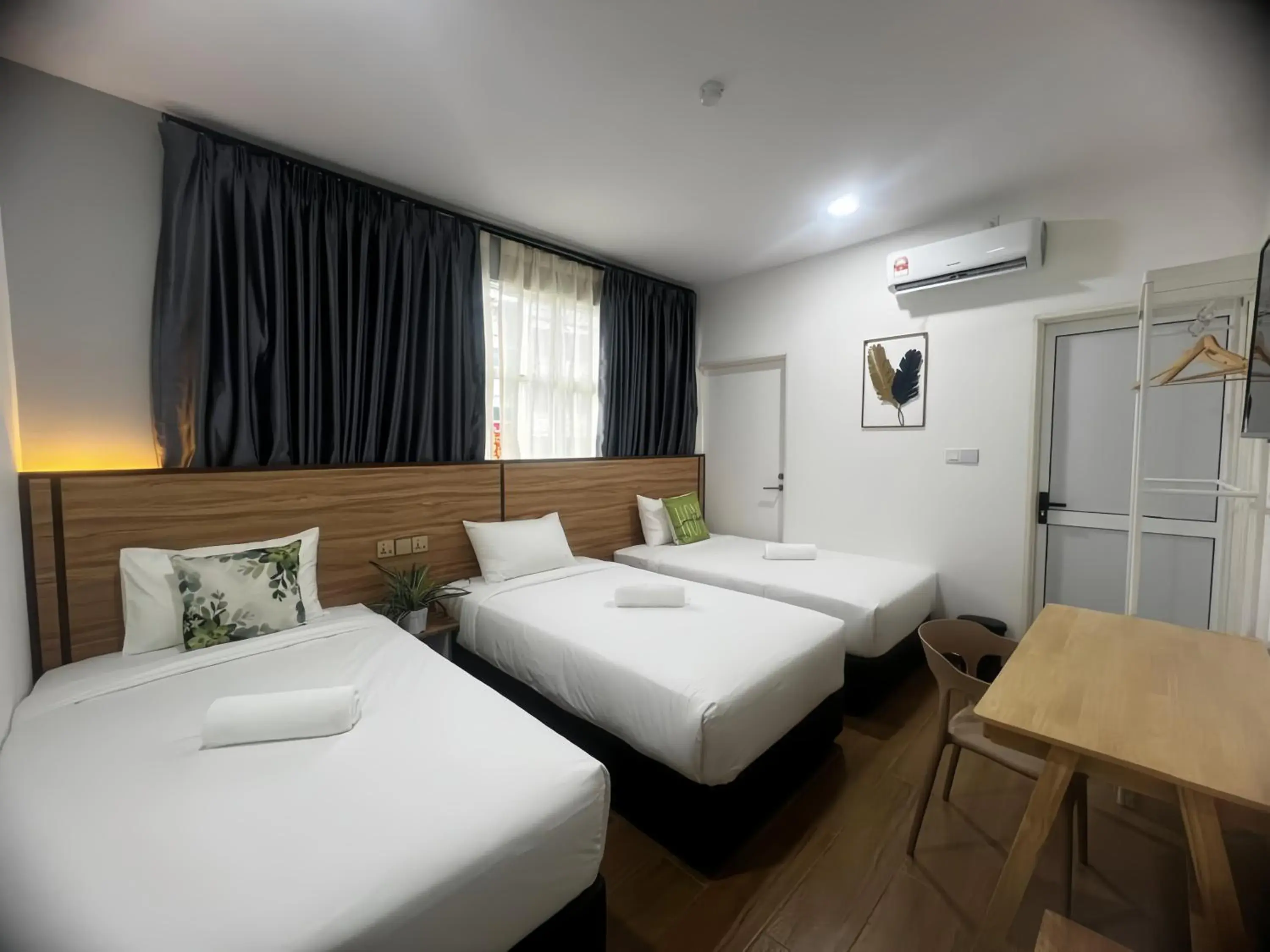 Superior Triple Room in Sh Garden Hotel Superior Triple Room in Sh Garden Hotel