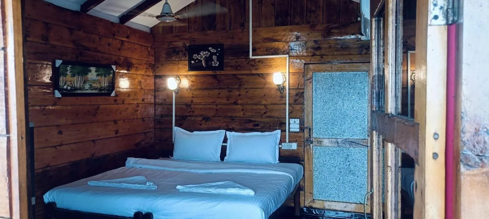 Bedroom in Lira Beach Place