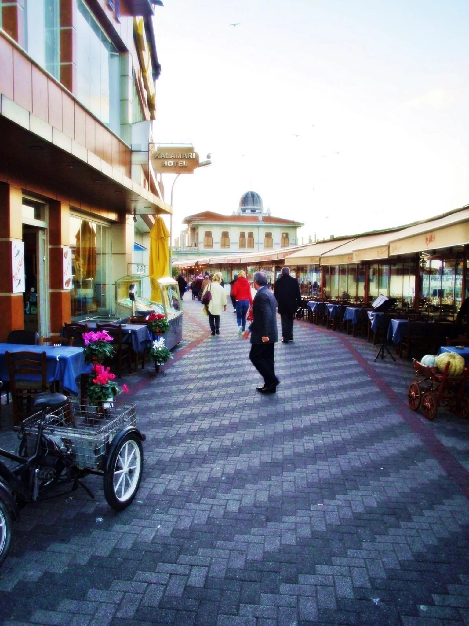 Restaurant/places to eat in By Sukru Hotel