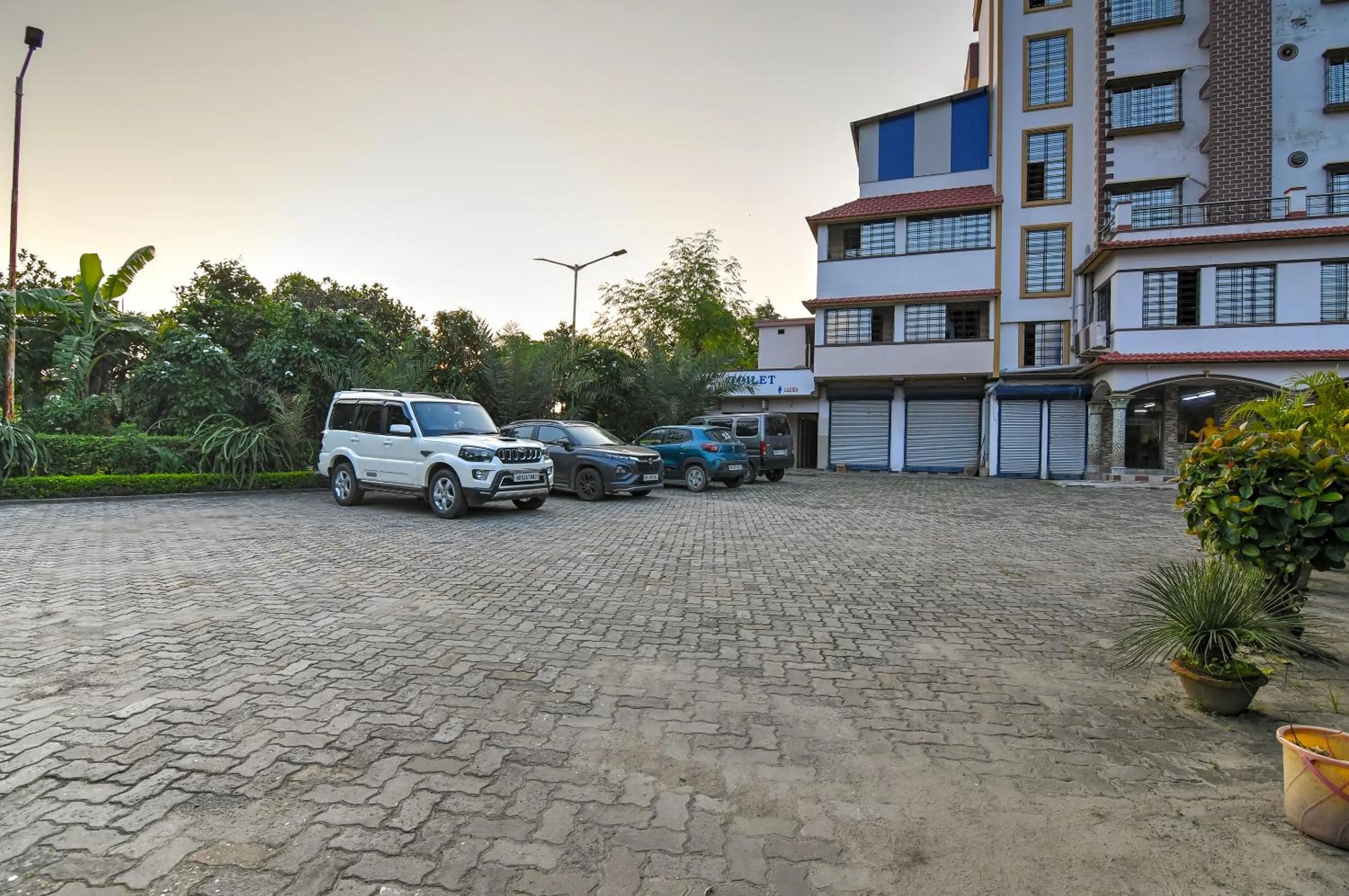 Parking in Hotel Nilachal