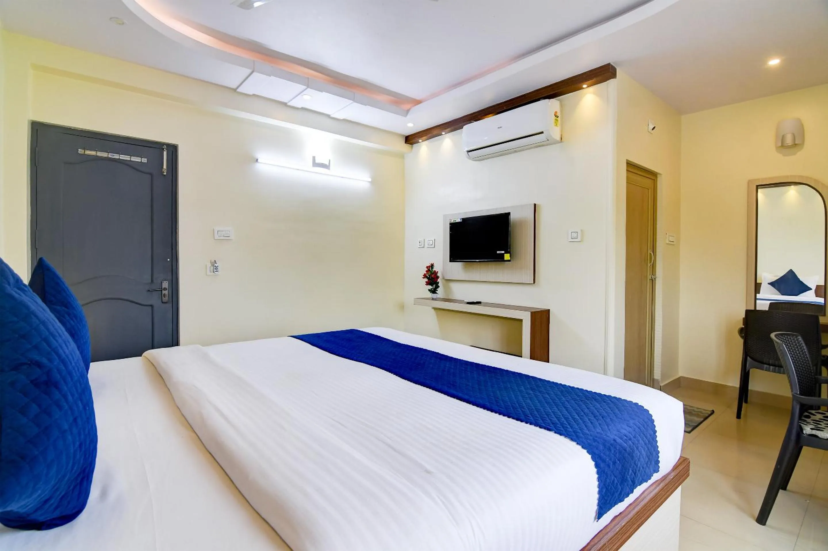 Bed in Hotel Nilachal