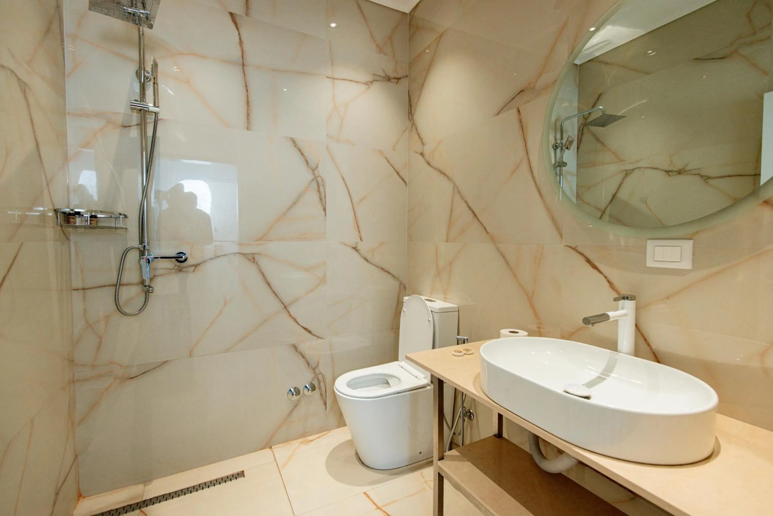 Shower in Oxygen Boutique Hotel