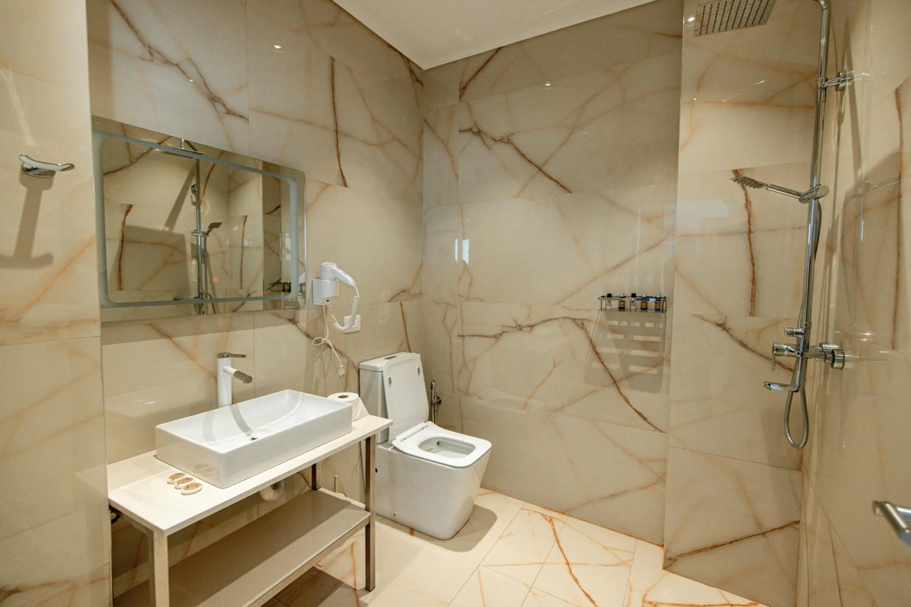 Shower in Oxygen Boutique Hotel