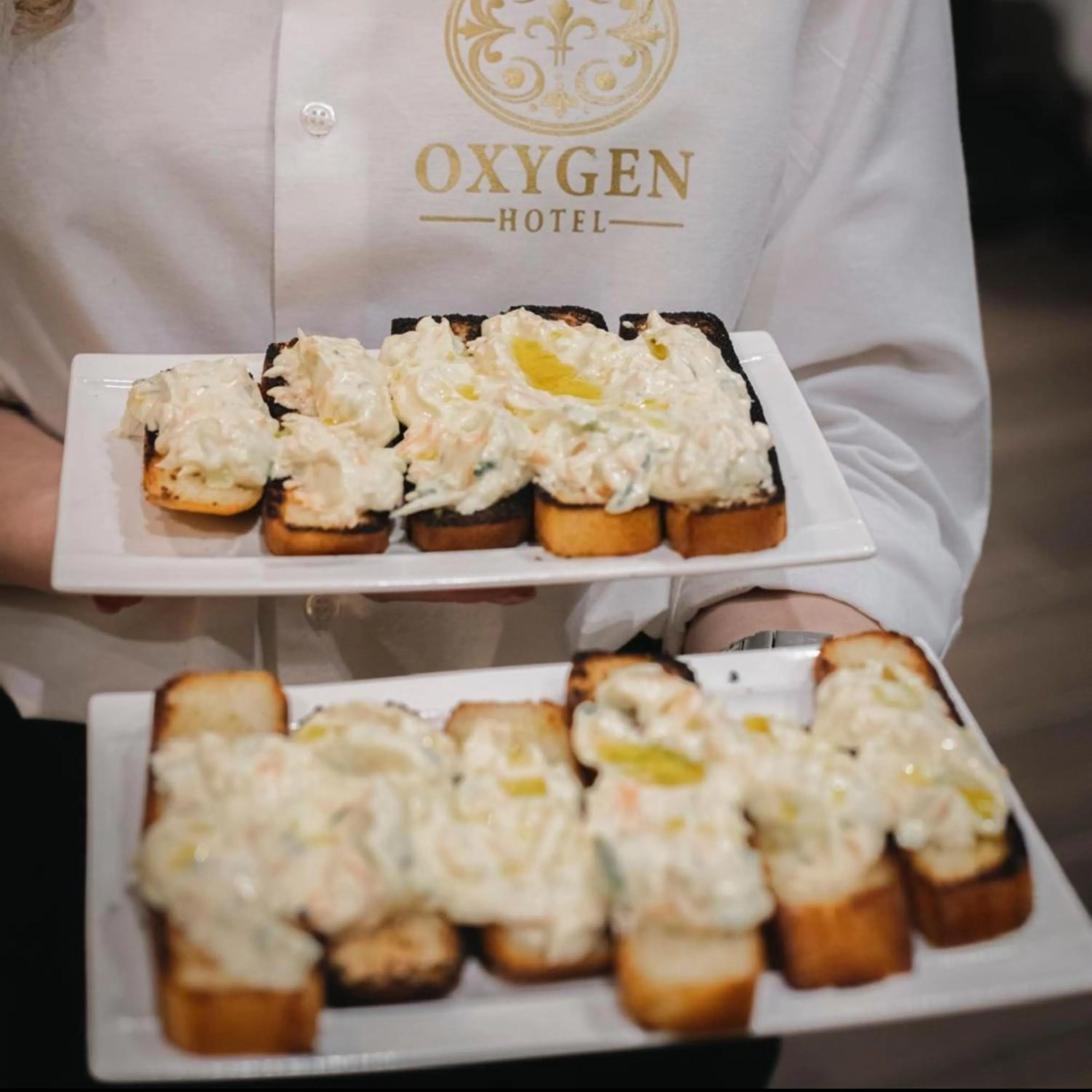 Restaurant/places to eat in Oxygen Boutique Hotel