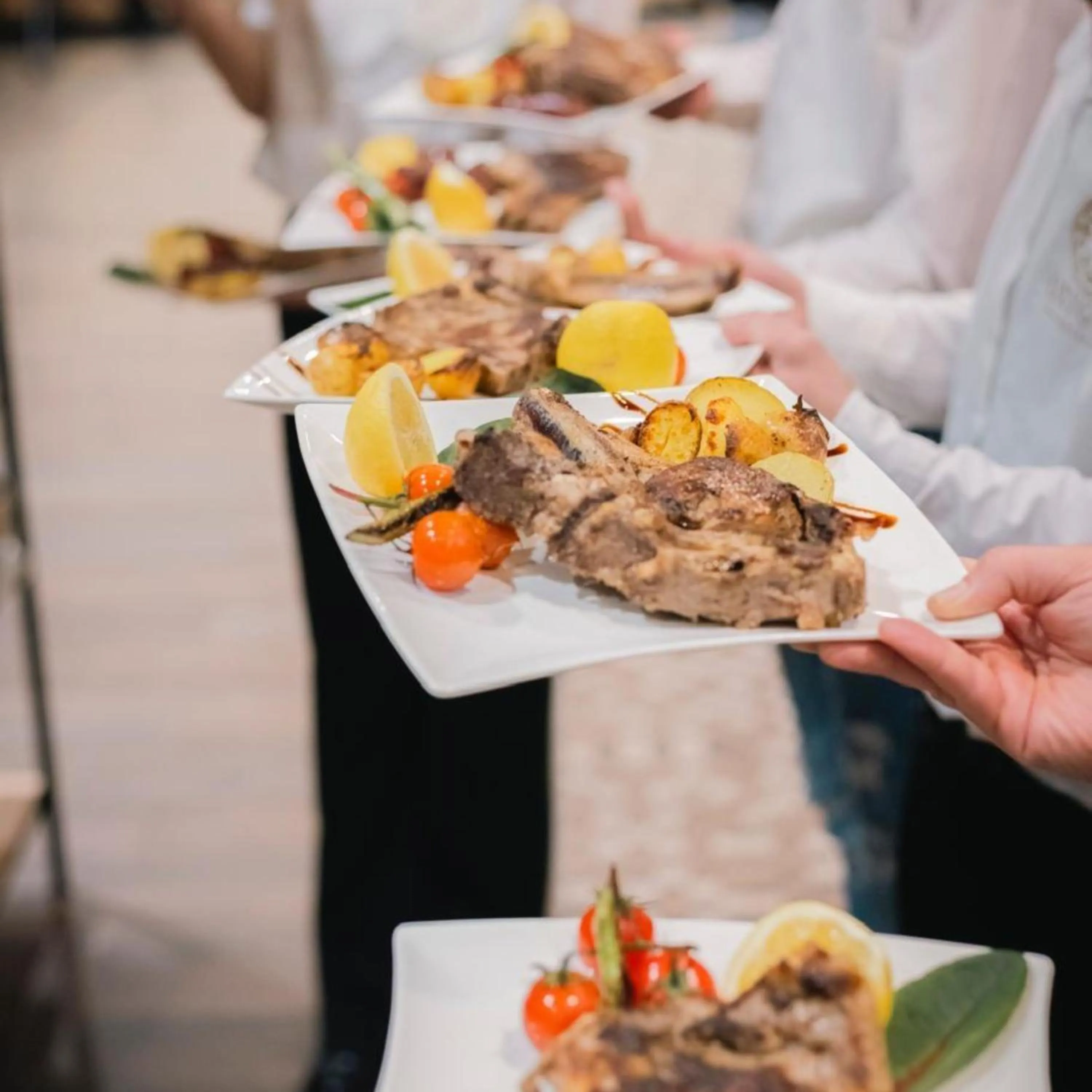 Restaurant/places to eat in Oxygen Boutique Hotel