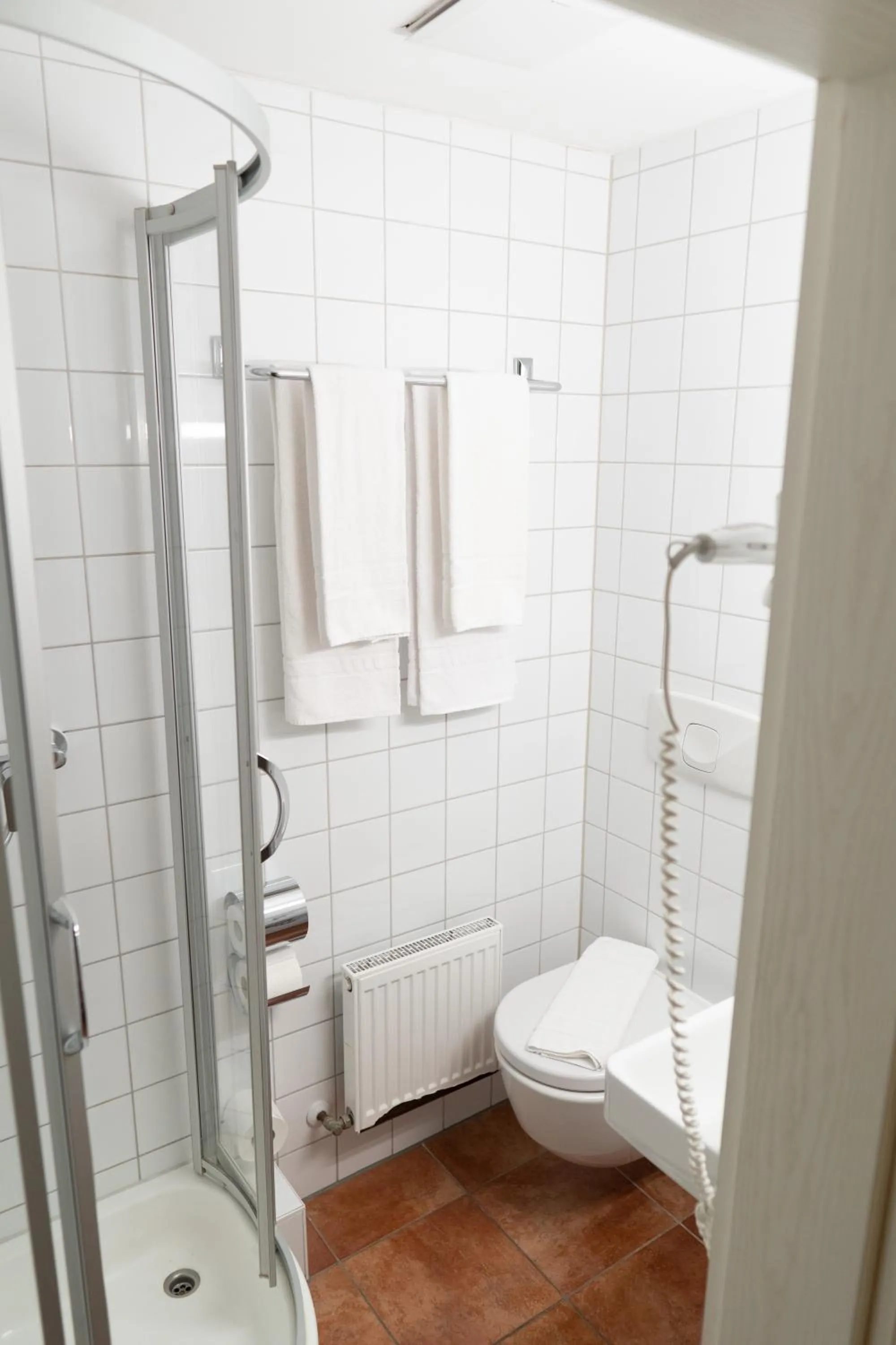 Shower in Hotel Restaurant Taverna