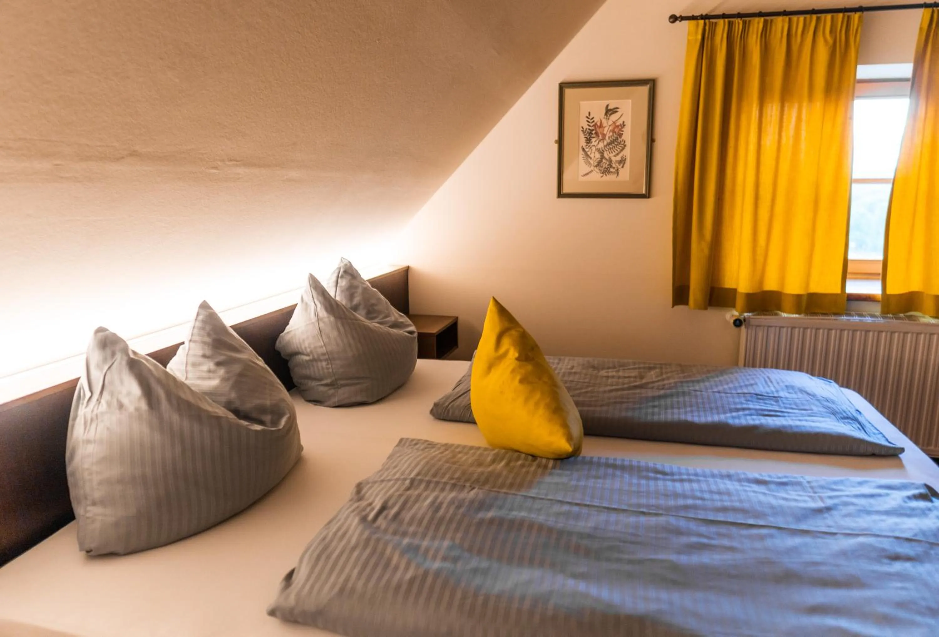 Bed in Hotel Restaurant Taverna