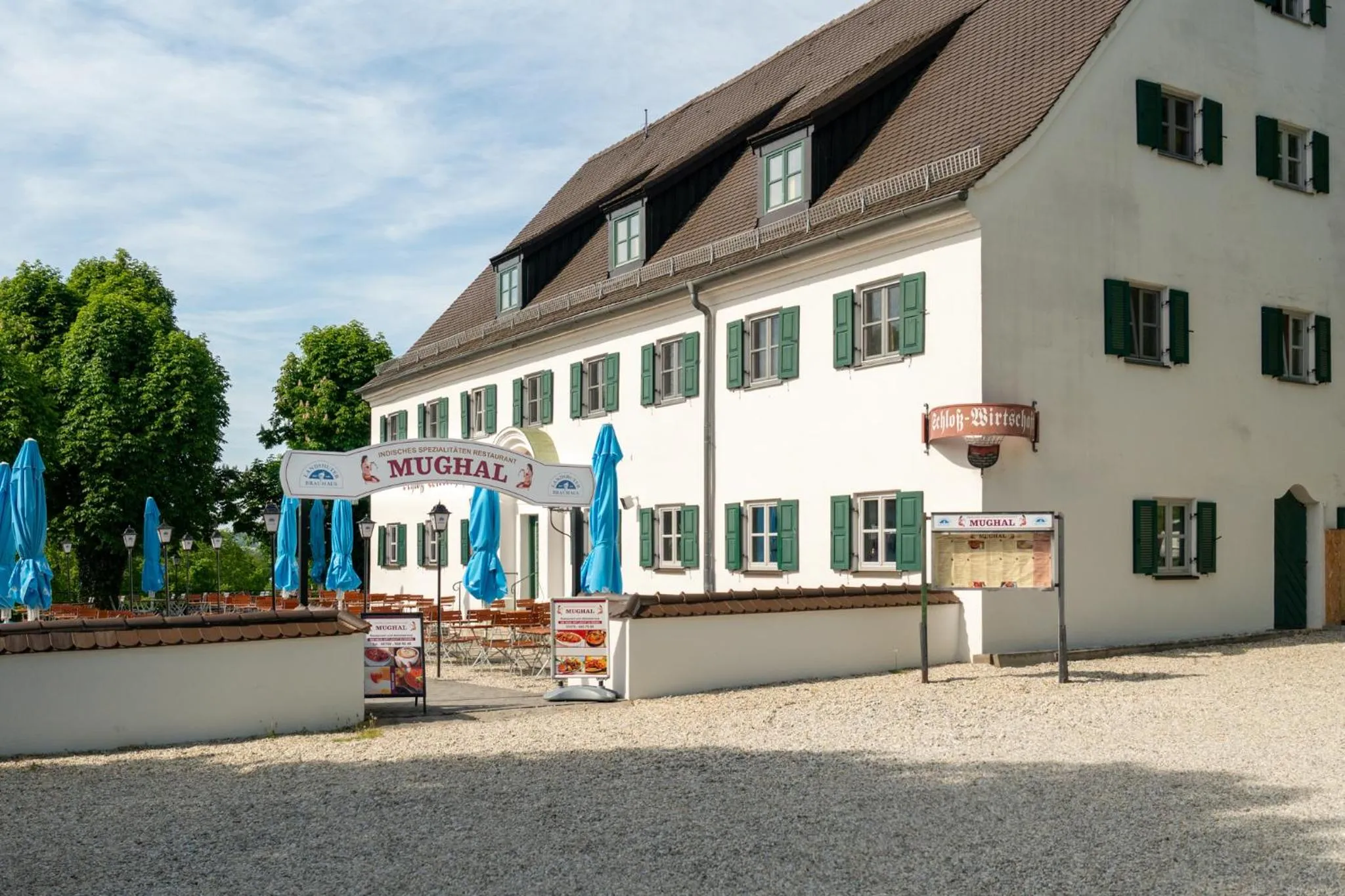 Property building in Hotel Restaurant Taverna