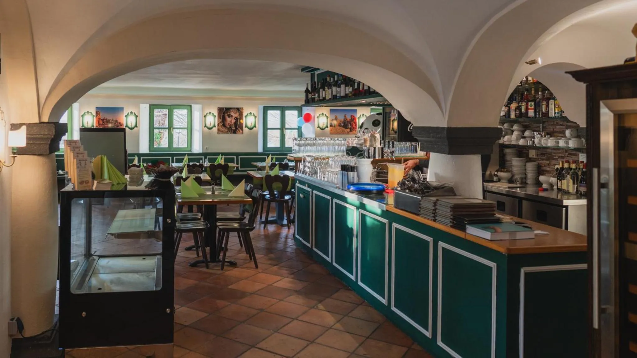 Restaurant/places to eat in Hotel Restaurant Taverna