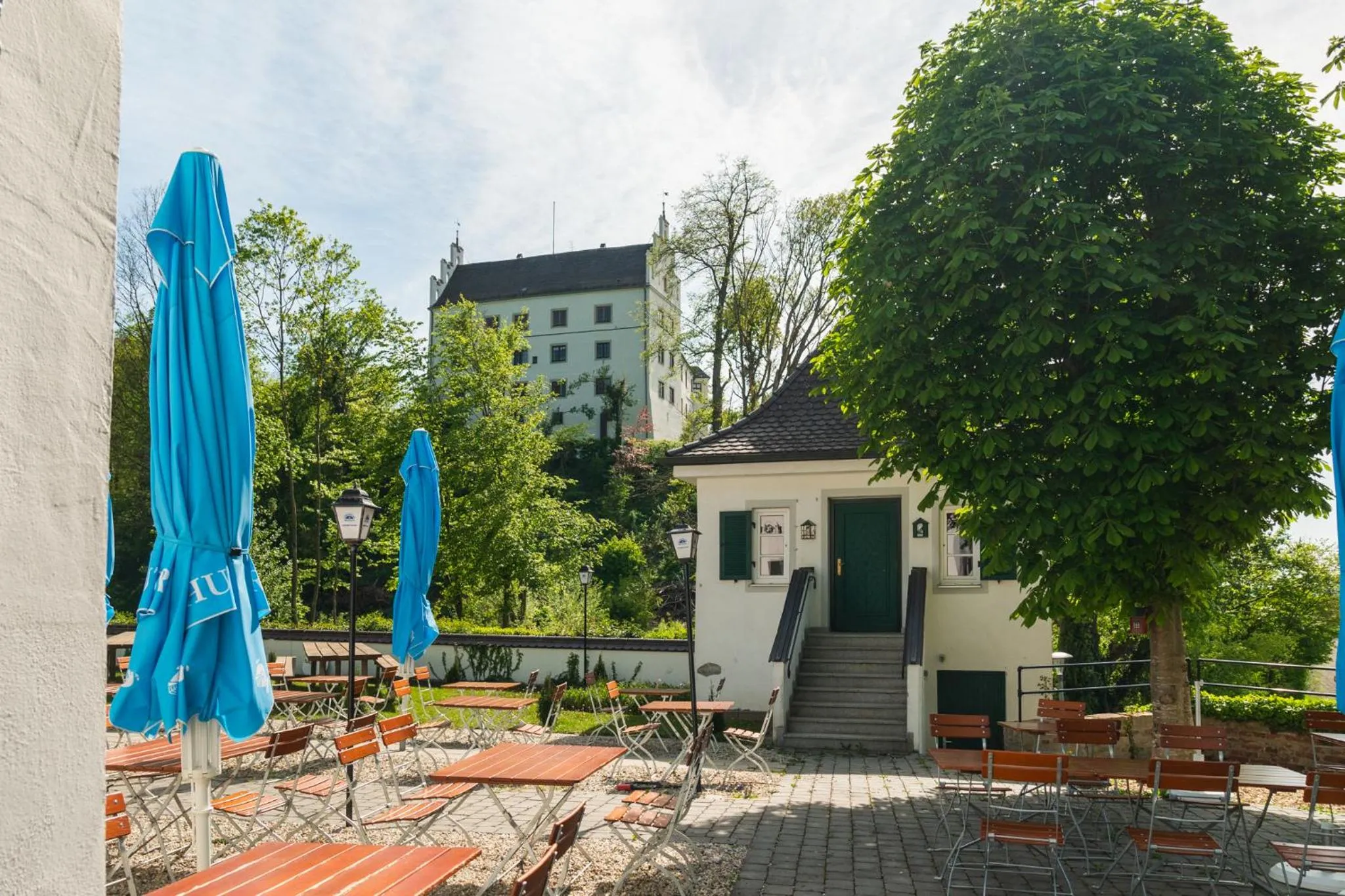 Patio in Hotel Restaurant Taverna
