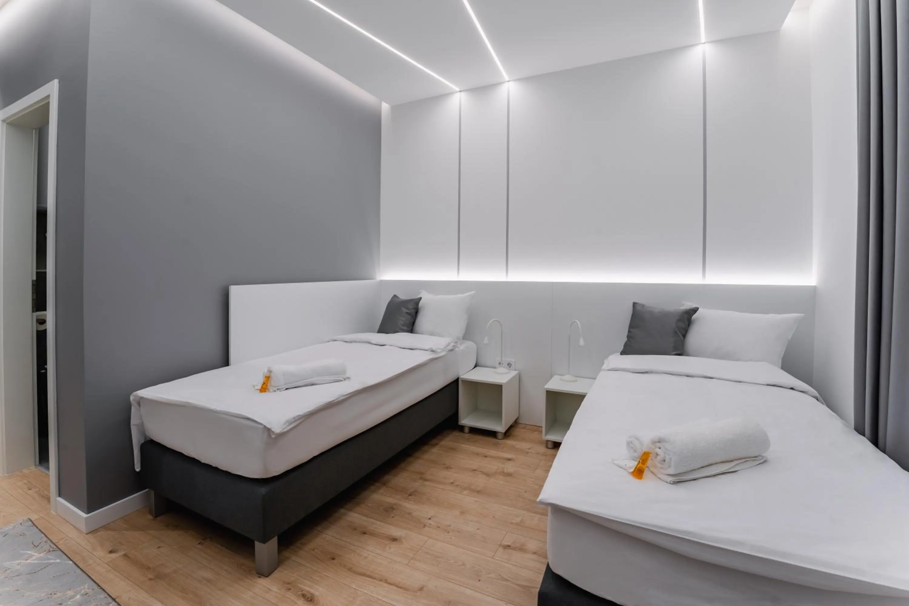 Photo of the whole room, Bed in Airport Budapest Noa Panzió Noa Hotel