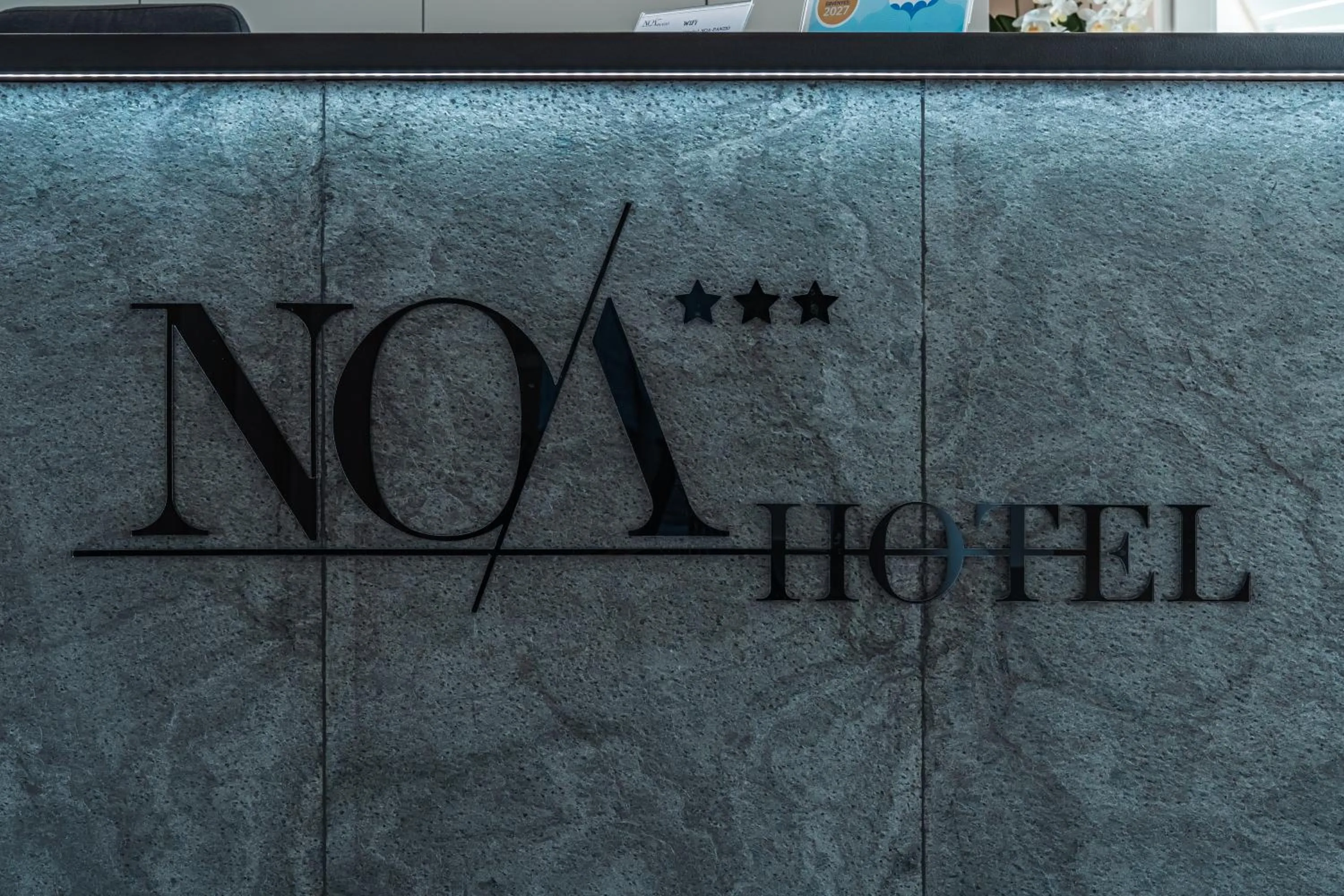 Text overlay in Airport Budapest Noa Panzió Noa Hotel