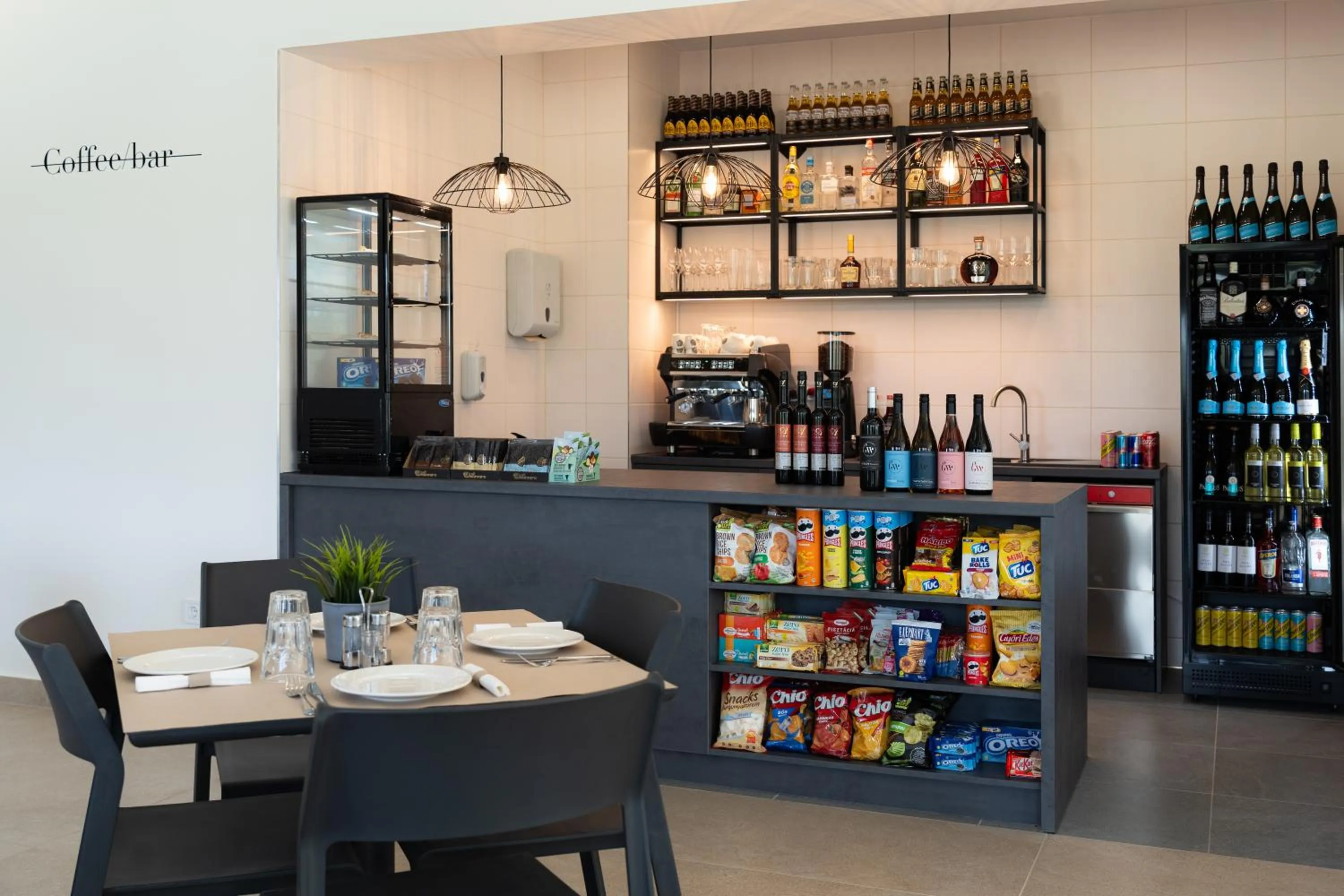 Restaurant/places to eat in Airport Budapest Noa Panzió Noa Hotel