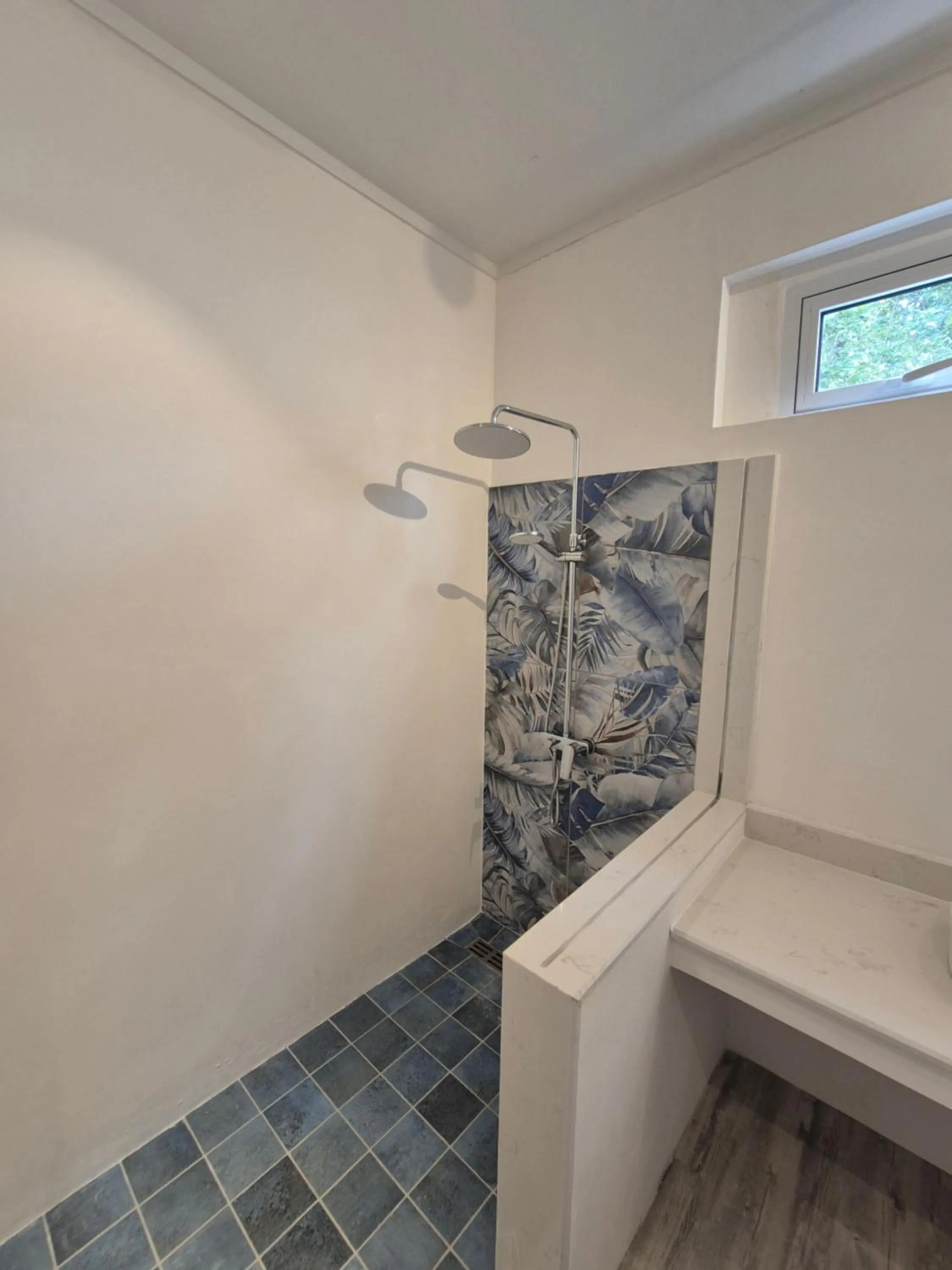 Shower in Colibri Beach Villas