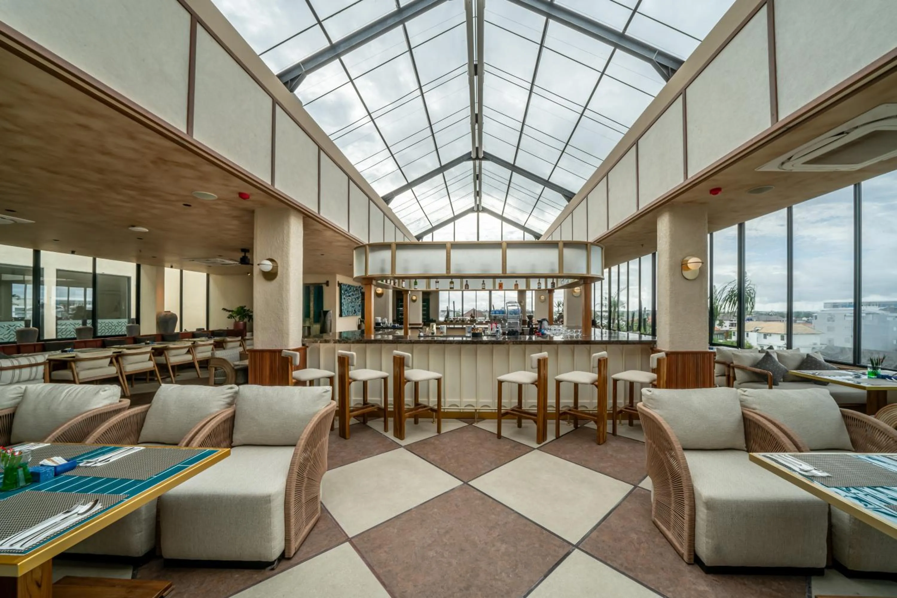 Restaurant/places to eat in TUI BLUE Berawa Hotel and Villas