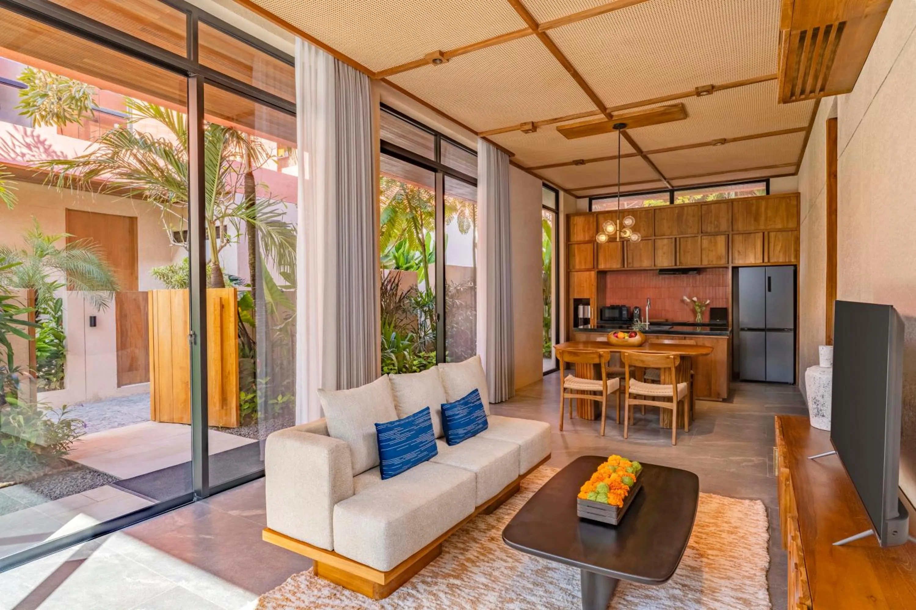 Living room in TUI BLUE Berawa Hotel and Villas