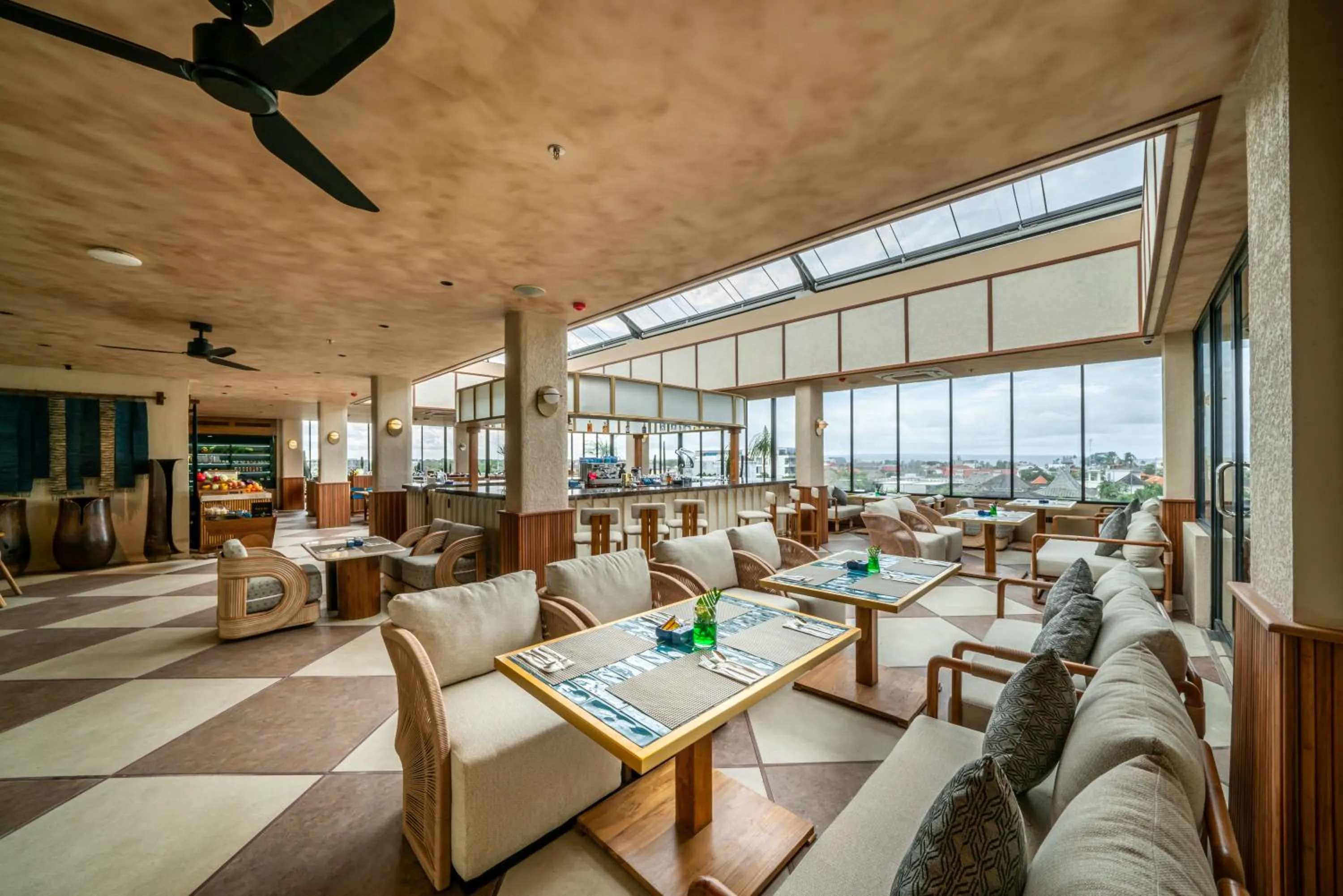 Restaurant/places to eat in TUI BLUE Berawa Hotel and Villas