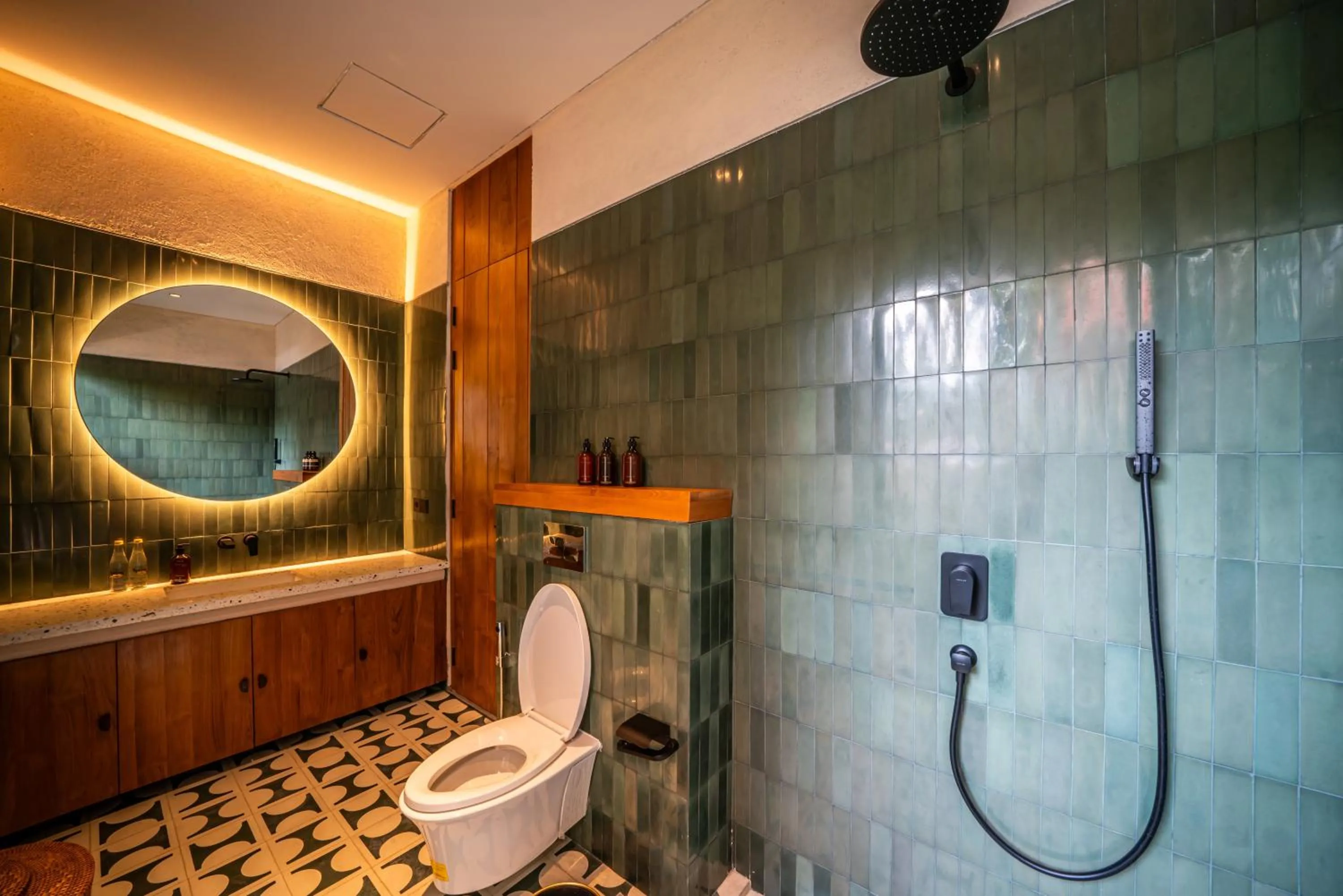 Toilet in TUI BLUE Berawa Hotel and Villas