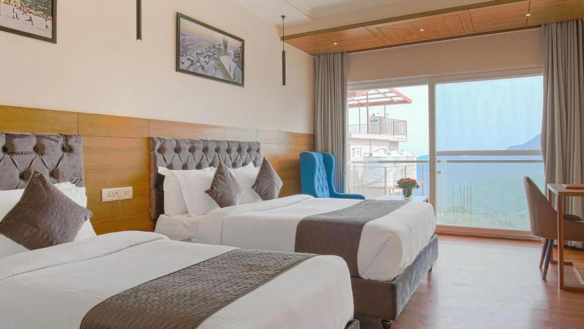 Photo of the whole room in Aangan Premium Simla