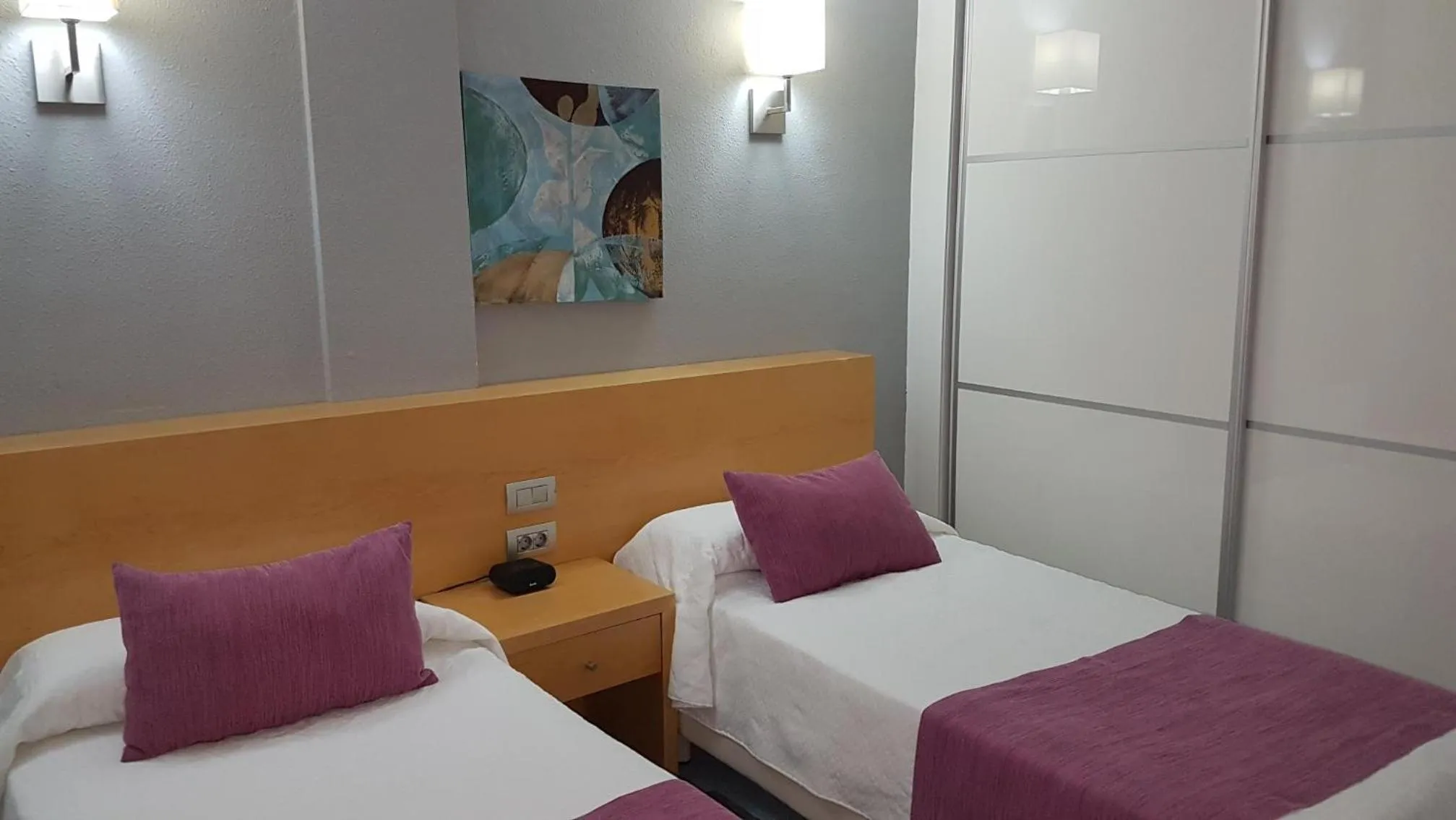 Bedroom, Bed in Ona el Marqués