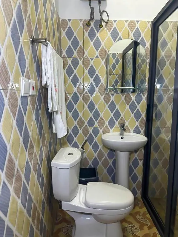 Bathroom in Senalli Hotel