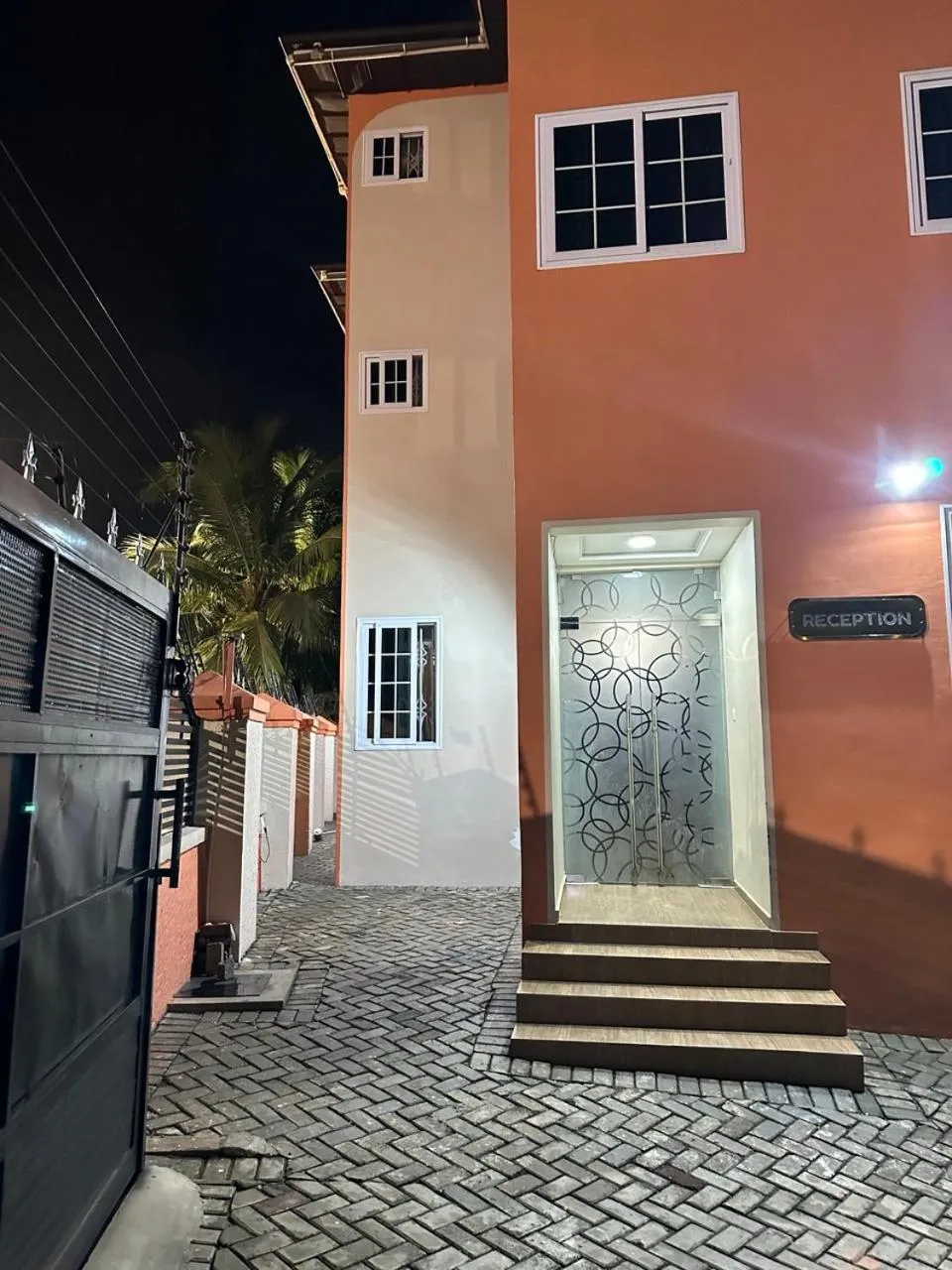 Lobby or reception in Senalli Hotel