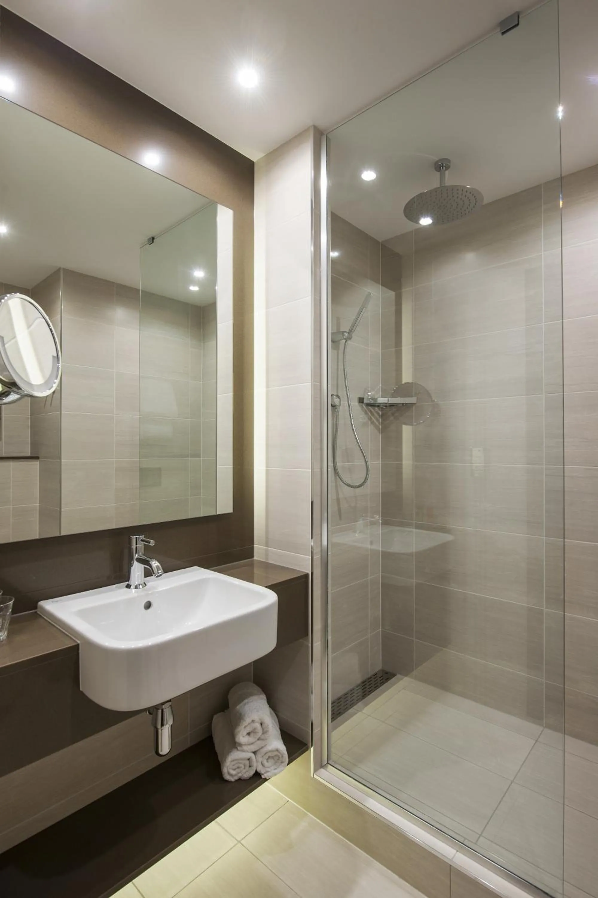 Shower in Genting Hotel & Spa at Resorts World Birmingham