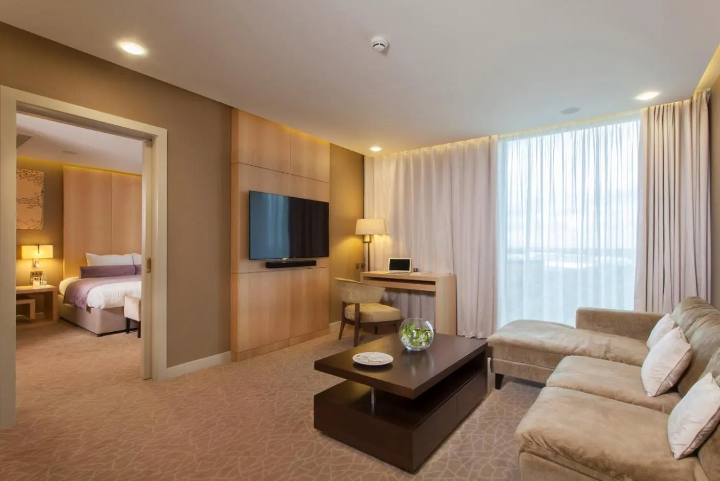 TV and multimedia, Bed in Genting Hotel & Spa at Resorts World Birmingham
