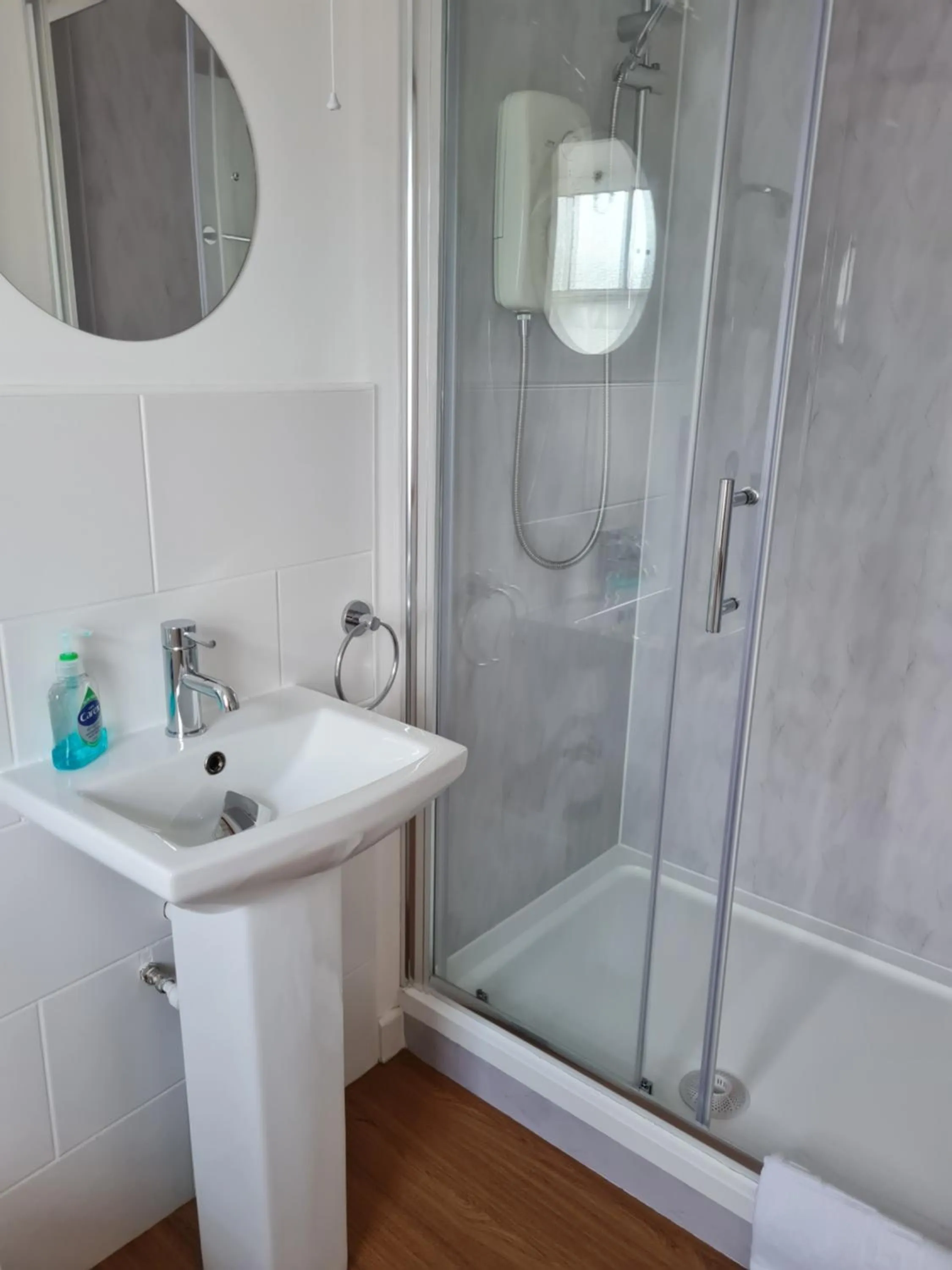 Ty Helyg Guest House