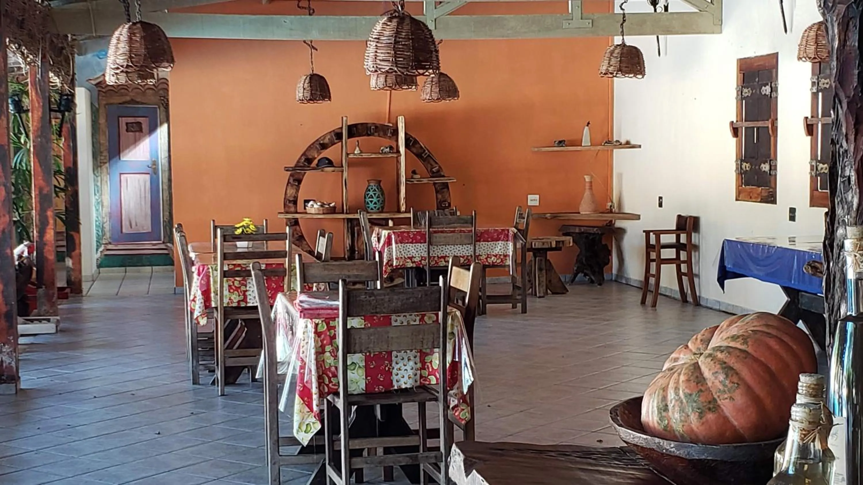 Restaurant/places to eat in Pousada Atelier Aly da Costa