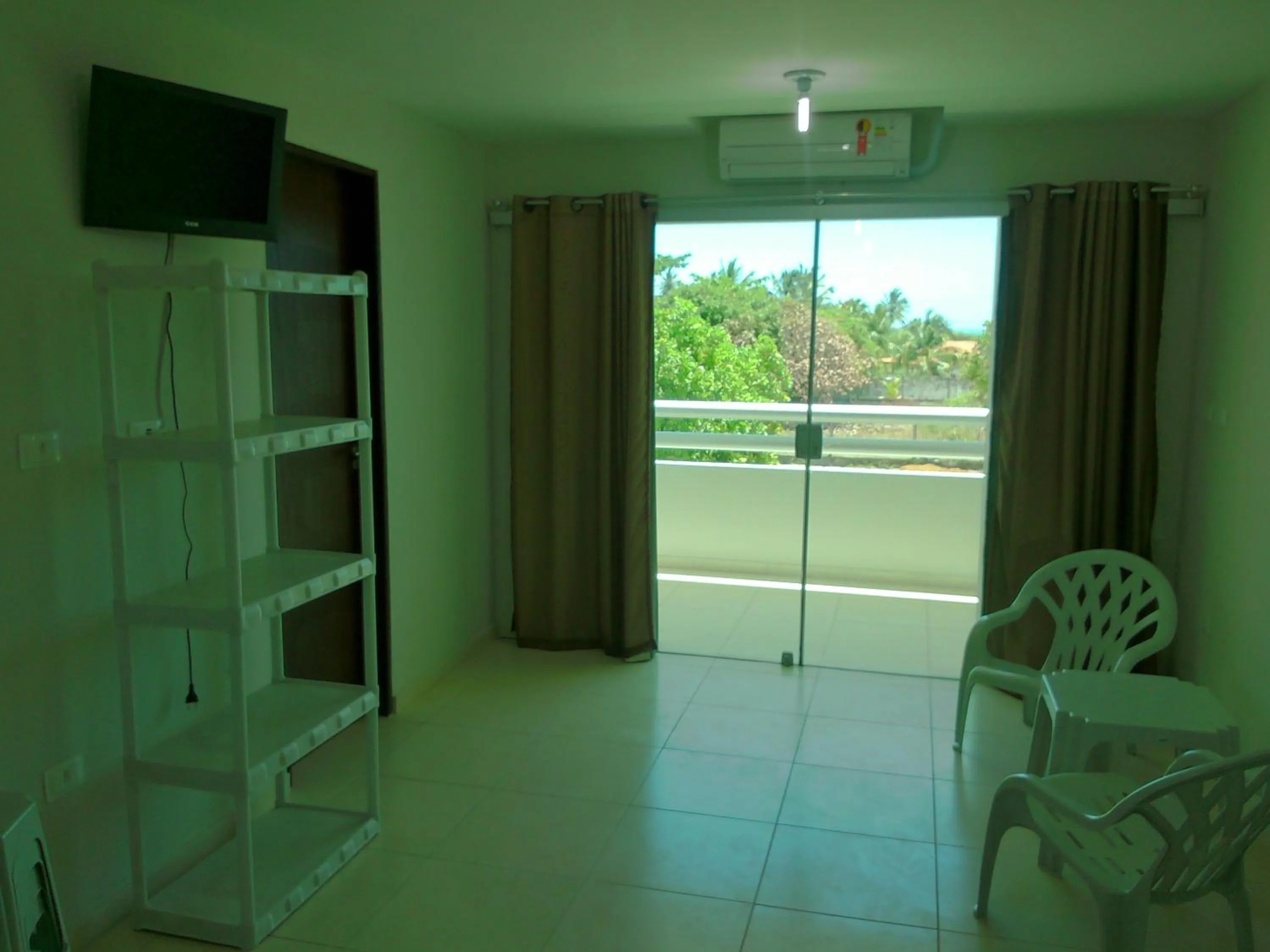 TV and multimedia in Divinos Flat Carneiros