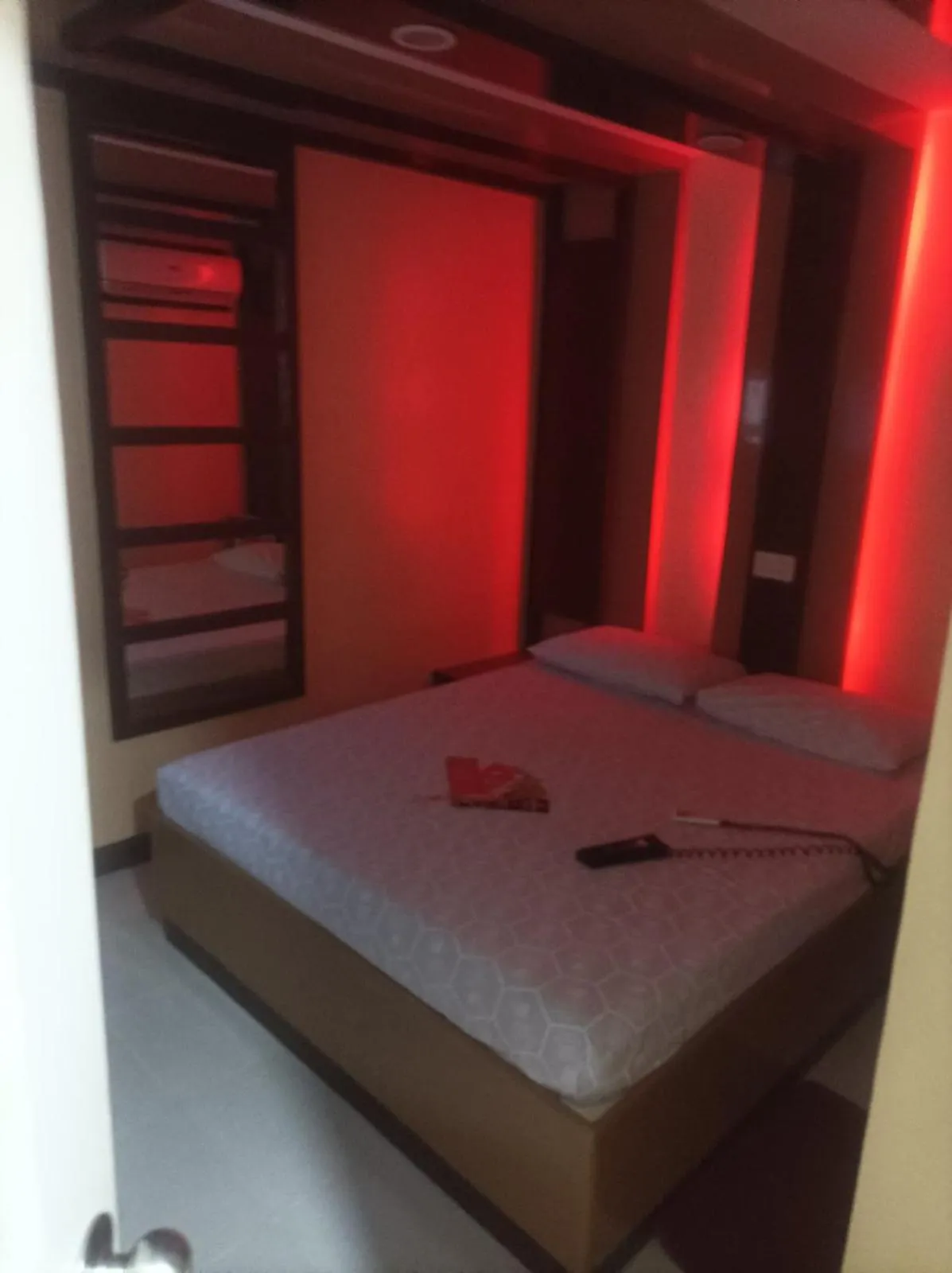 Bed in Hotel Sogo - Monumento, LRT Station