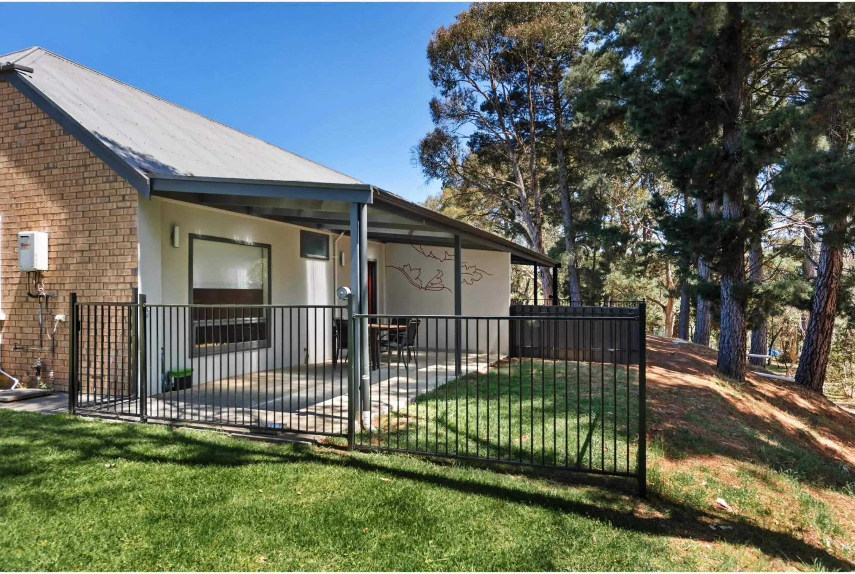Superior 2 BR Unit Pet Fridly (1Queen 2Single) in Discovery Parks - Hahndorf Superior 2 BR Unit Pet Fridly (1Queen 2Single) in Discovery Parks - Hahndorf