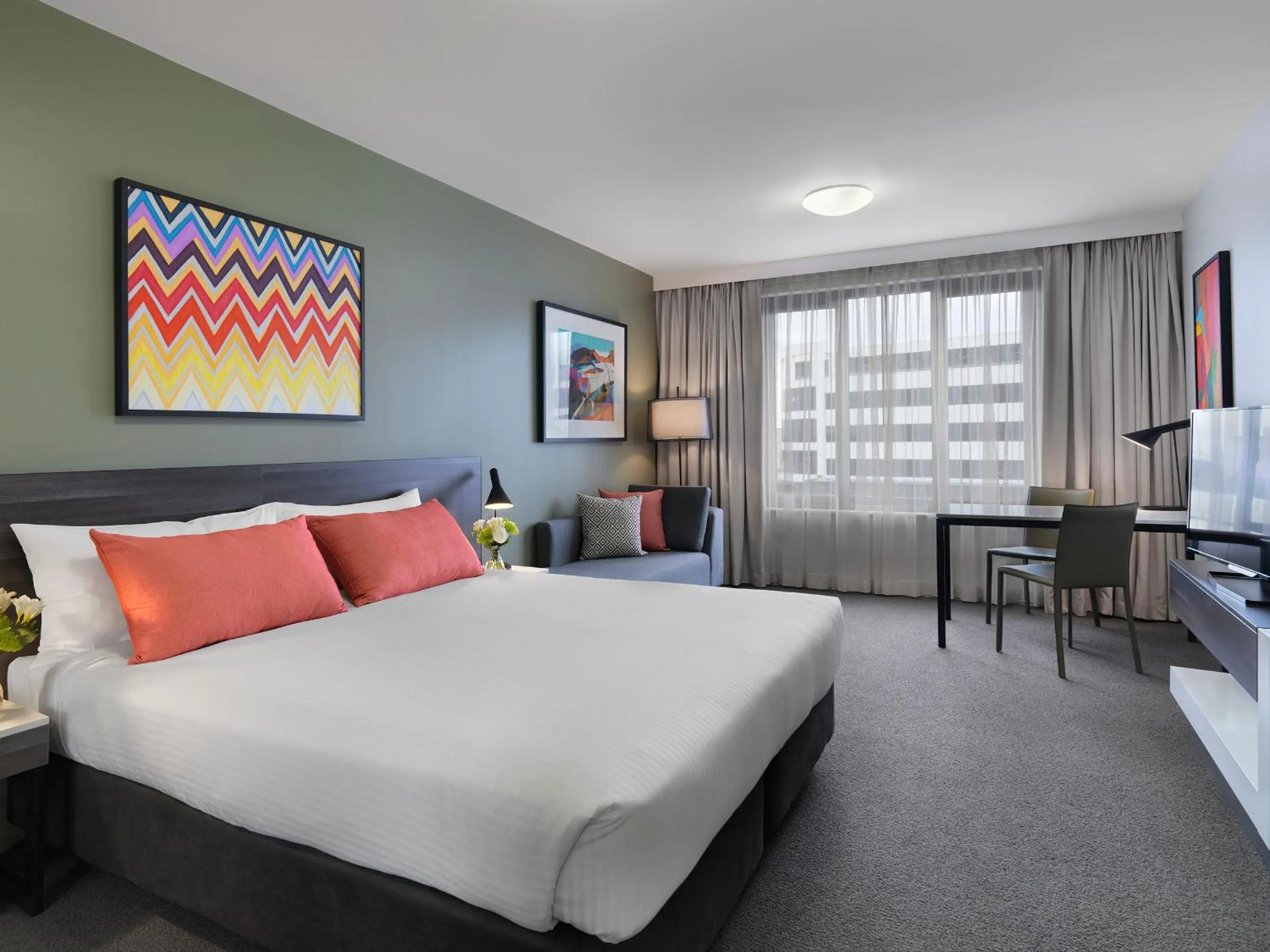 Bed in Adina Apartment Hotel Sydney Airport