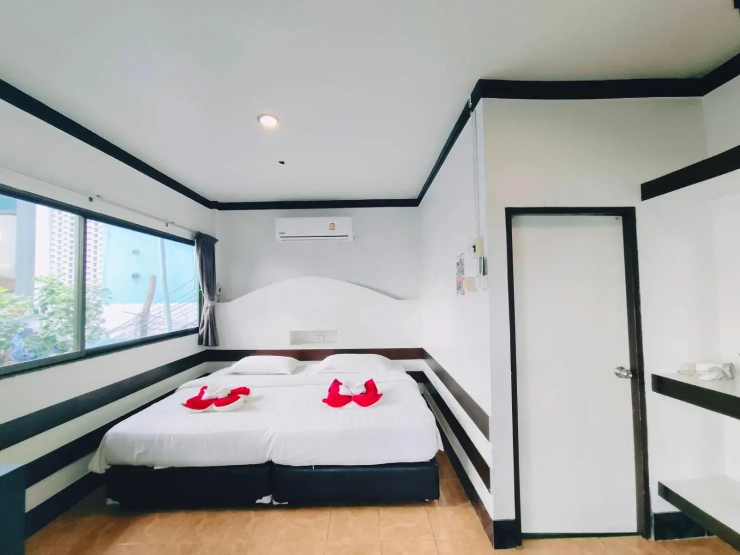 Bedroom, Bed in Simple Life Talay & Divers Resort