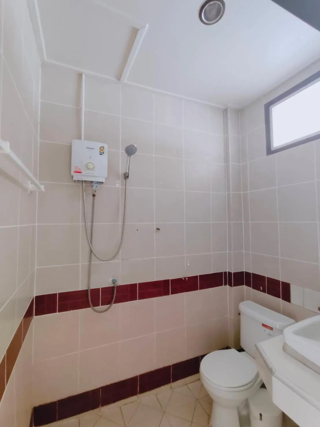 Bathroom in Simple Life Talay & Divers Resort