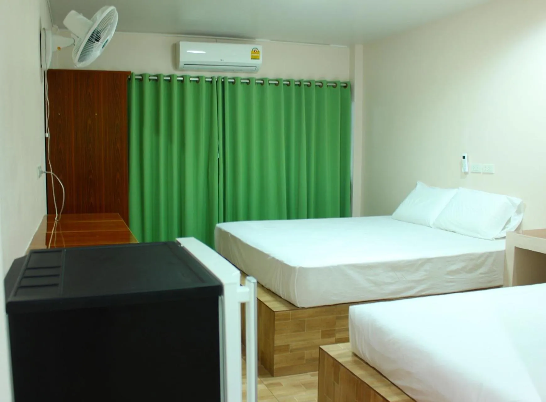 Bedroom, Bed in Sairee Center Guest House