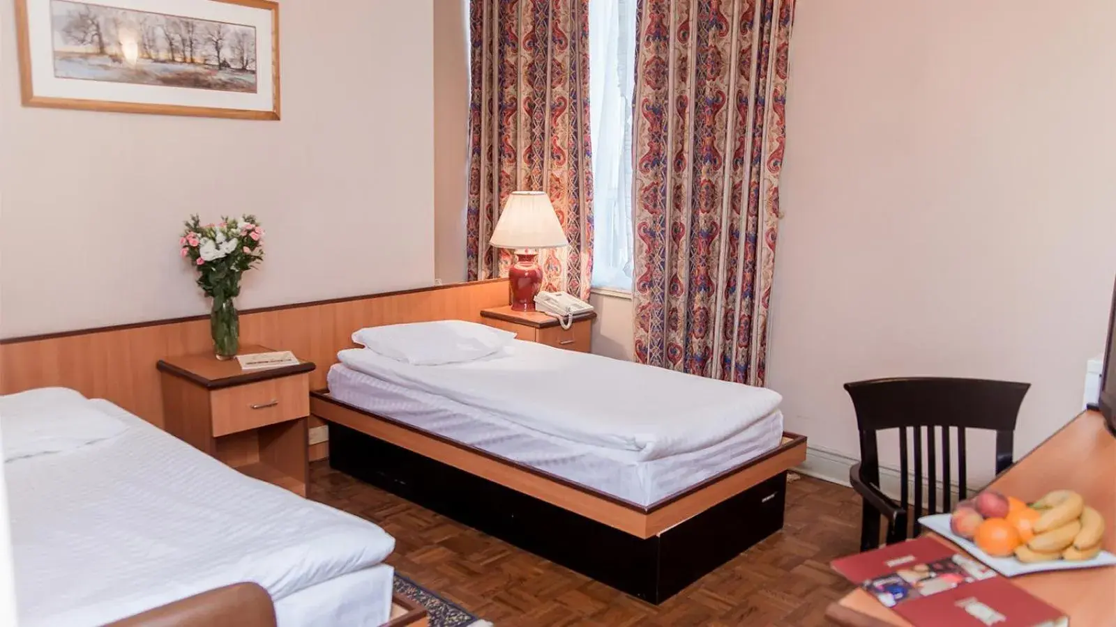 Budget Twin Room - single occupancy in Optima Kremenchuk Budget Twin Room - single occupancy in Optima Kremenchuk