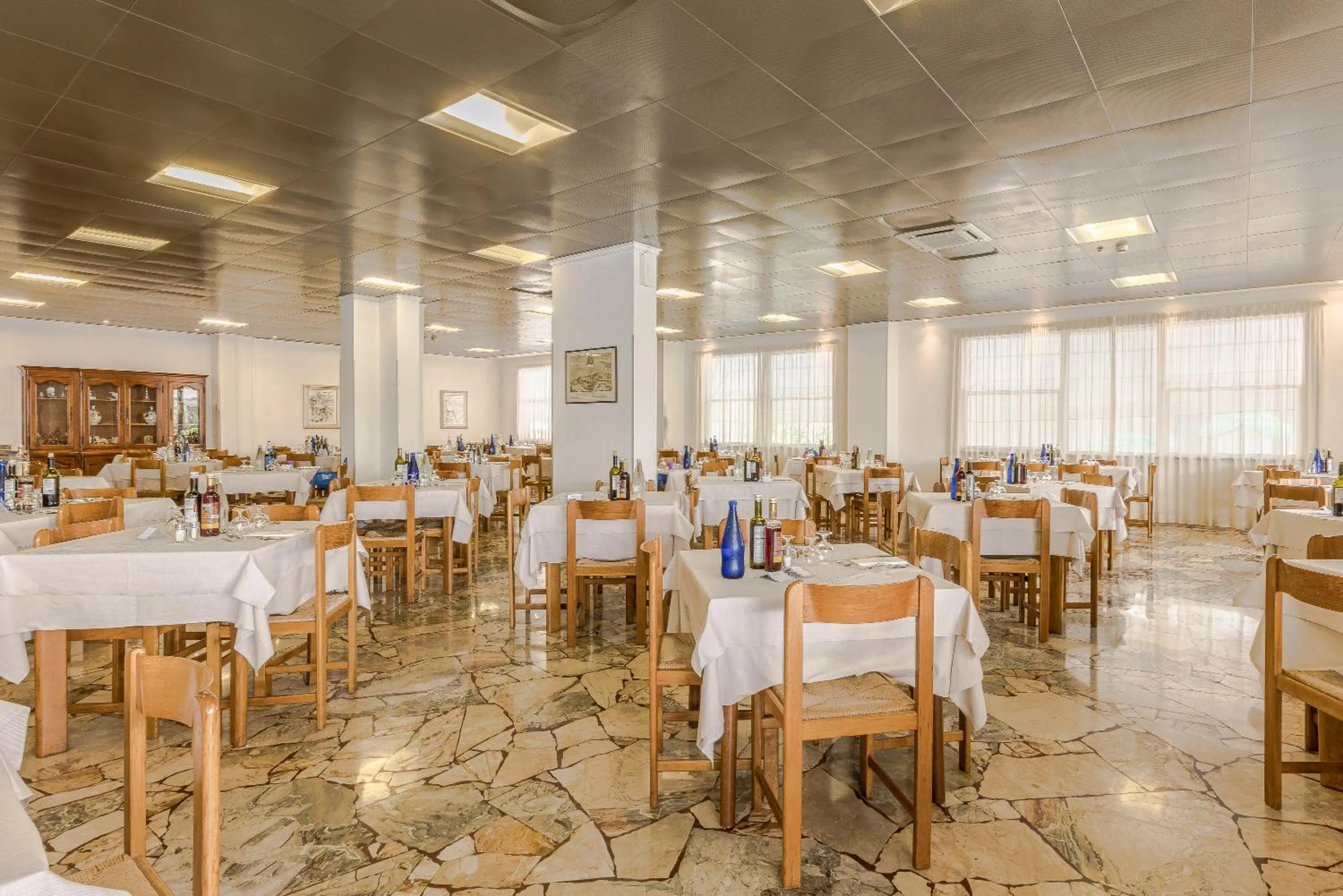 Restaurant/places to eat in Hotel Stacchini