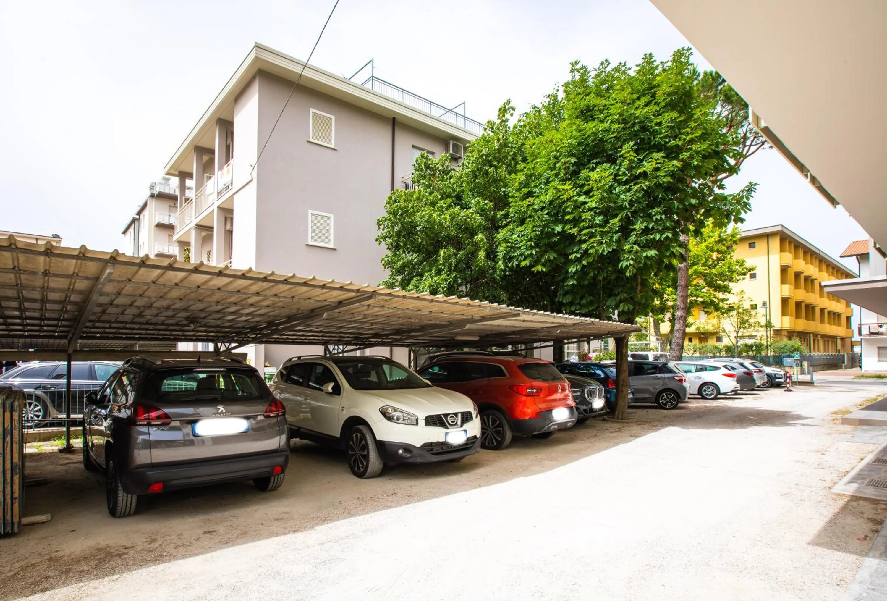 Parking in Hotel Stacchini