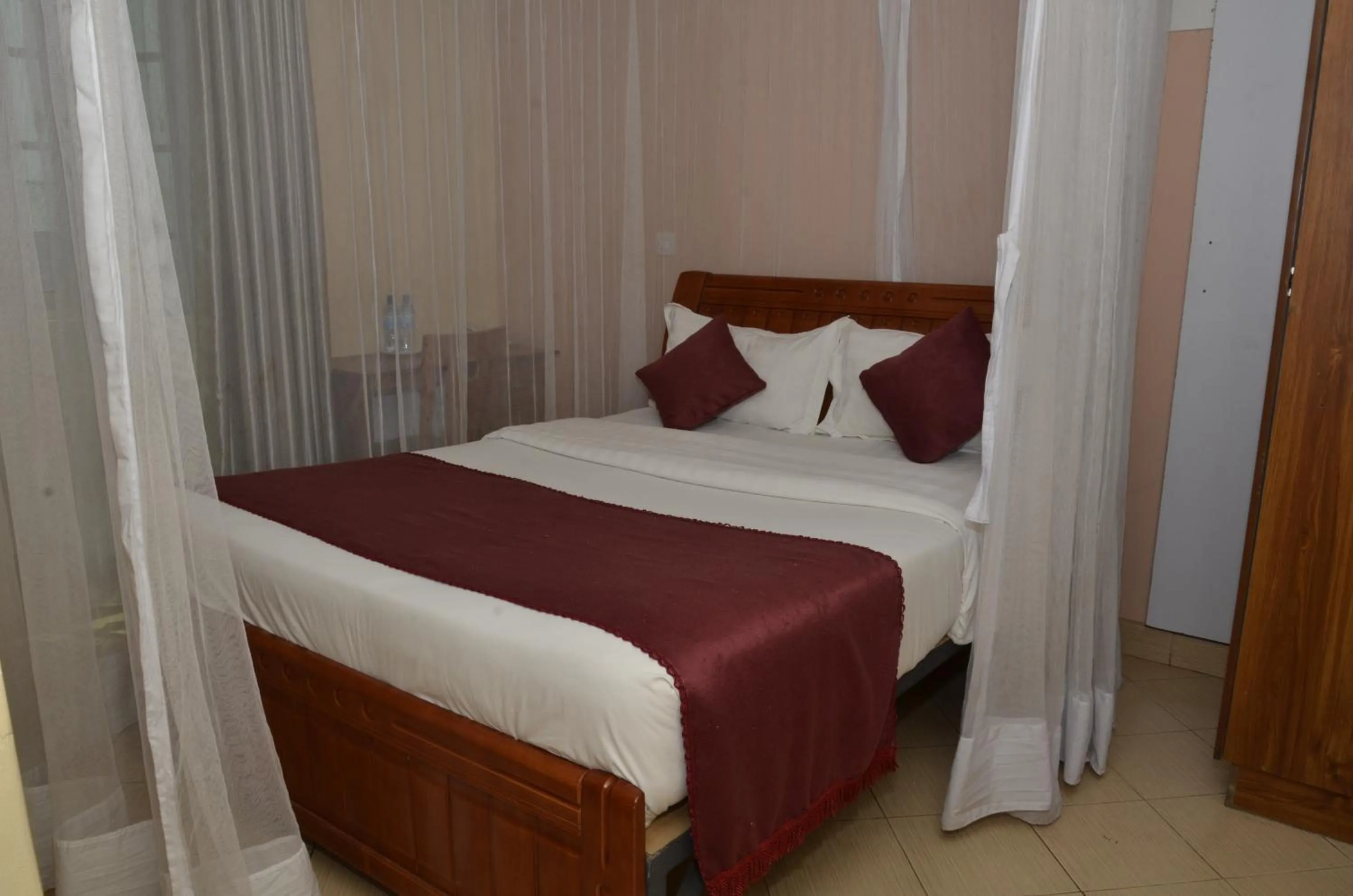 Bed in Decasa Hotel