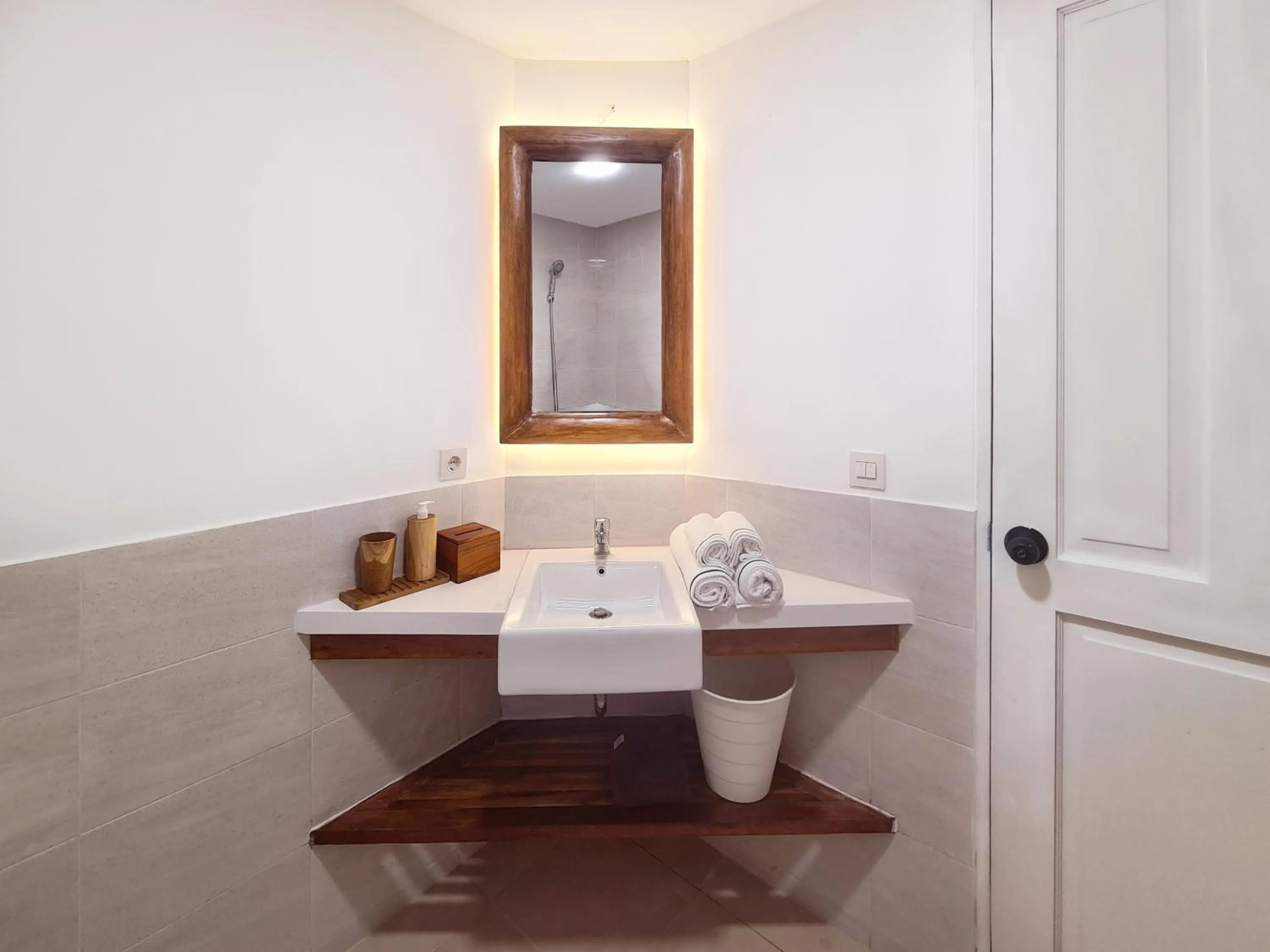 Bathroom in Ocean Beach Villas - Carita Kondominium